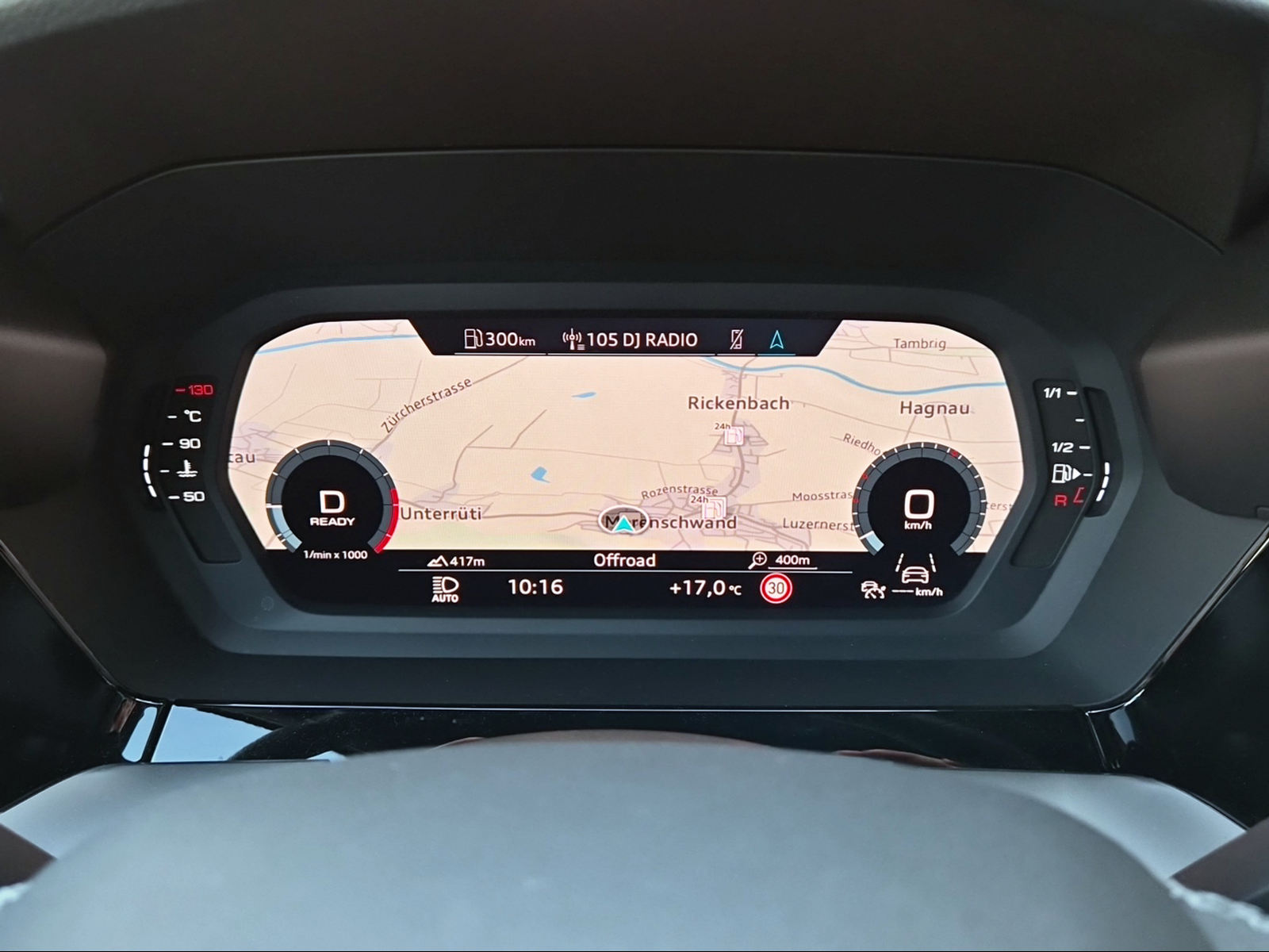 AUDI A3 Sportback 35 TFSI advanced Attraction S-tronic Mythosschwarz Metallic-image-11