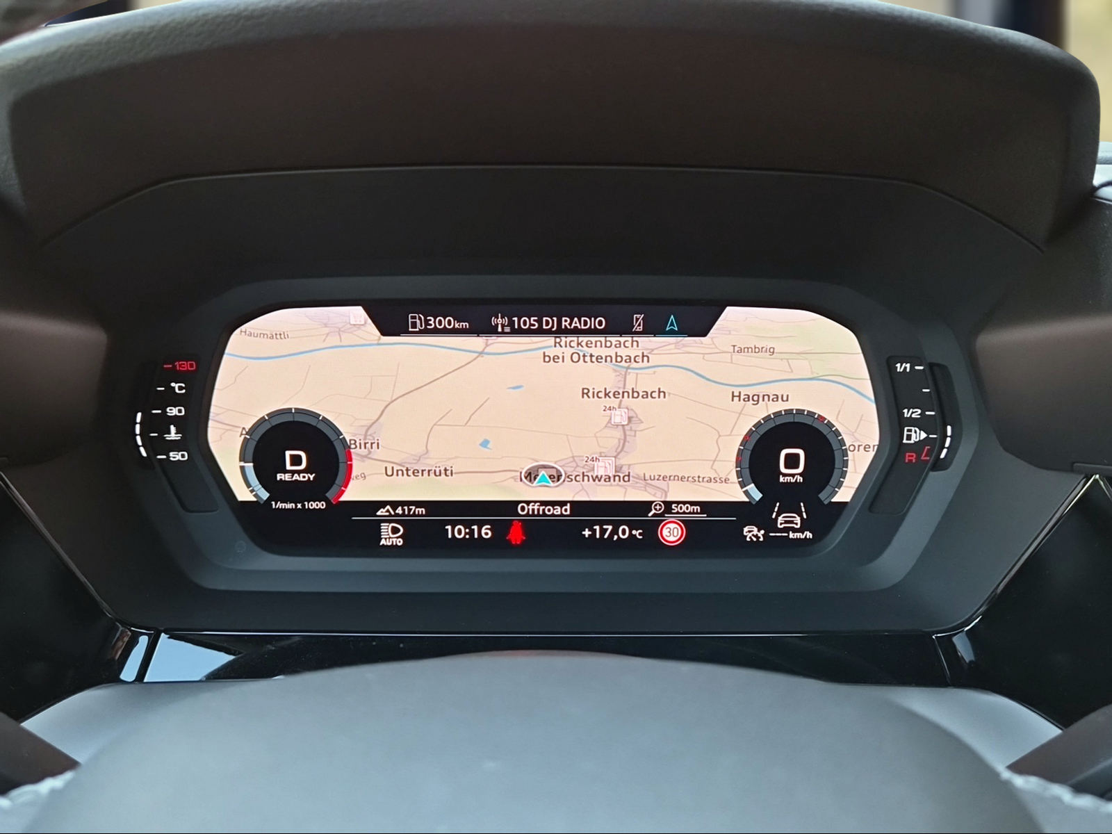 AUDI A3 Sportback 35 TFSI advanced Attraction S-tronic Mythosschwarz Metallic-image-10