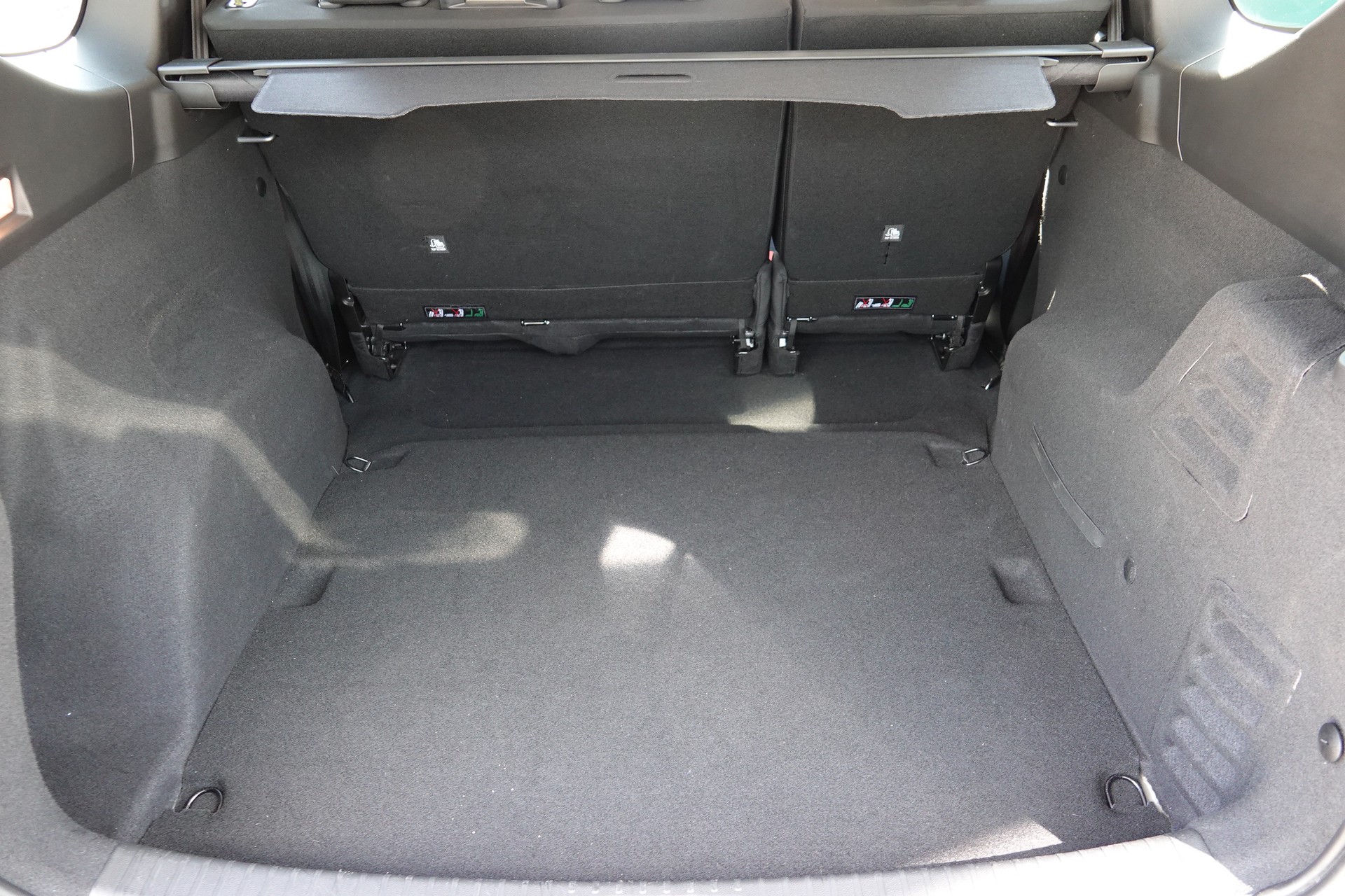 DACIA Jogger 1.6 Hybrid Extreme-image-17