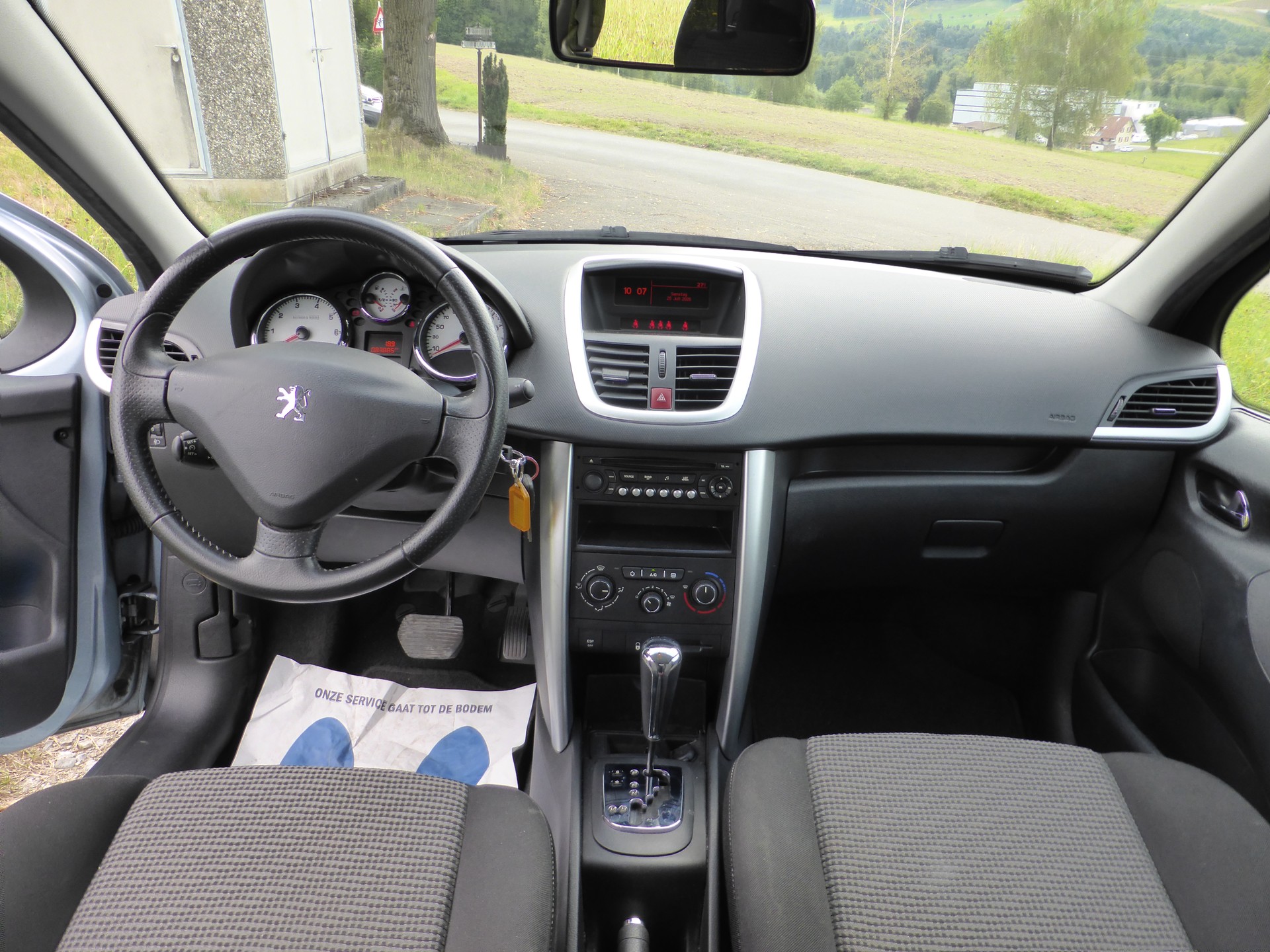 PEUGEOT 207 1.6 16V Lion Edition Automatic-image-11