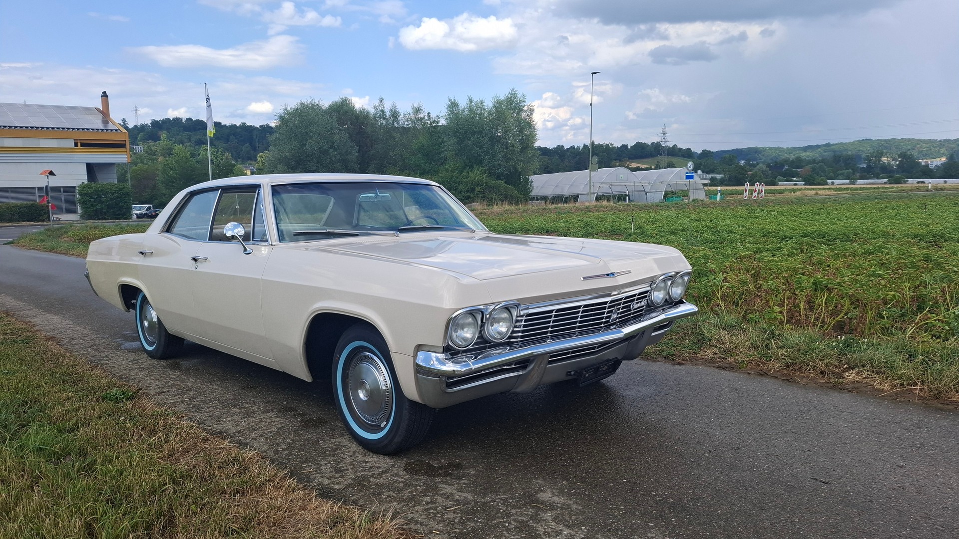 CHEVROLET Impala-image-1