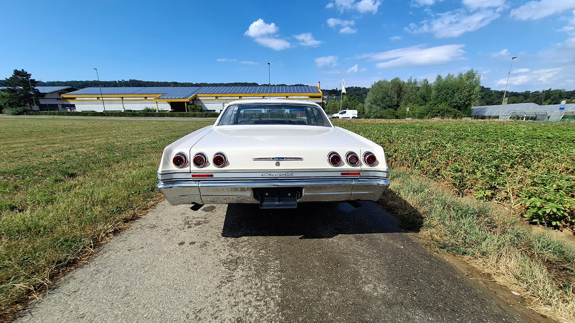 CHEVROLET Impala-image-8