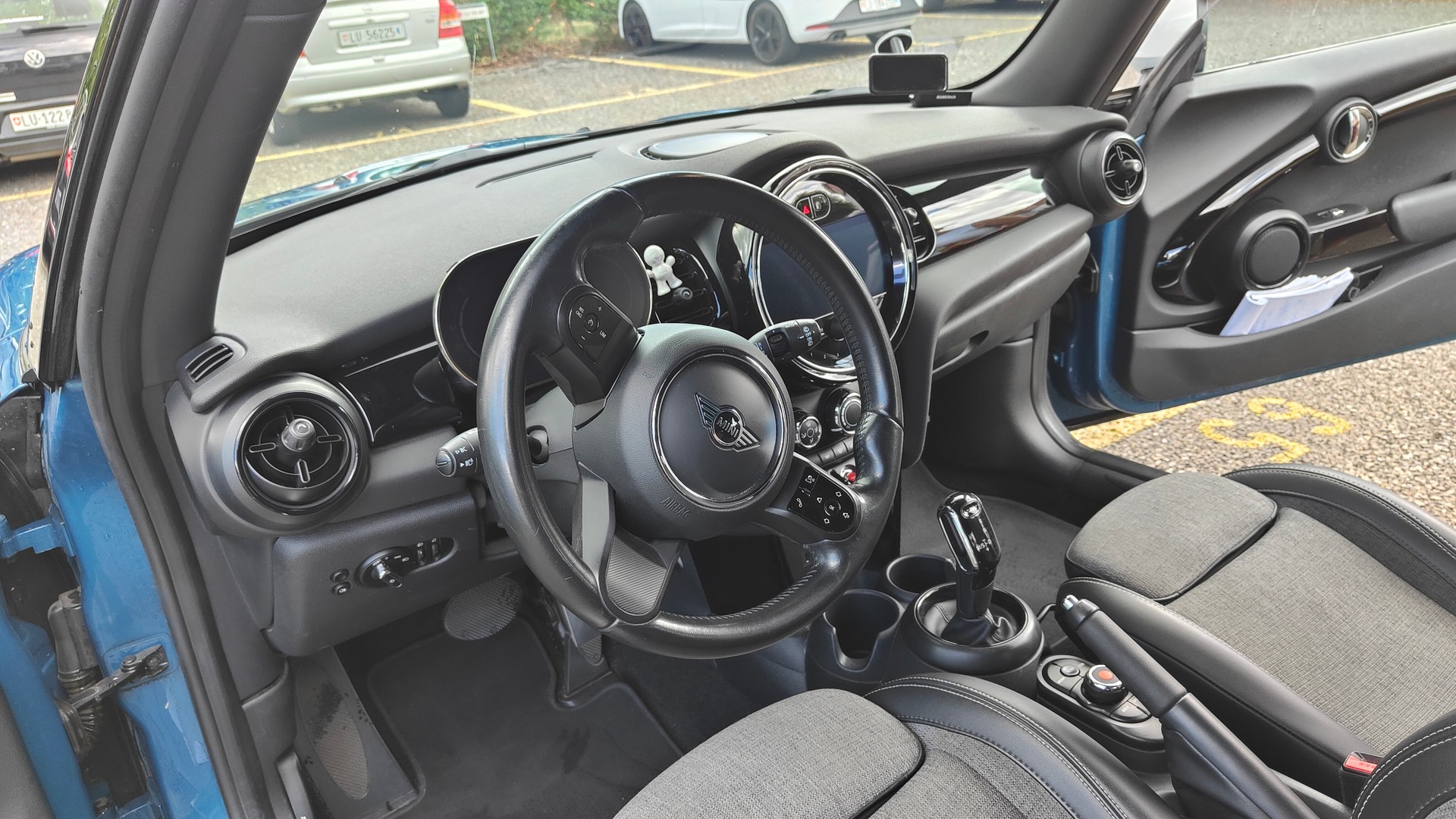 MINI 1.5i Cooper-image-3