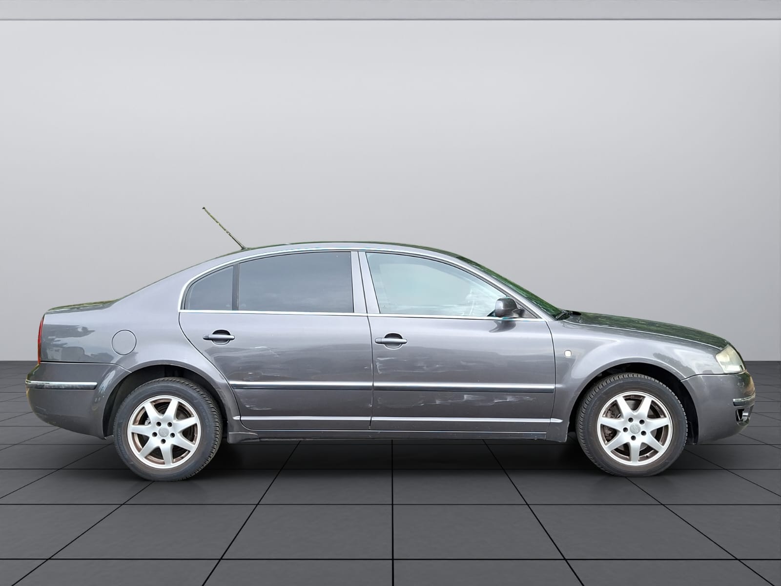 SKODA Superb 2.5 V6 TDi Elegance-image-7