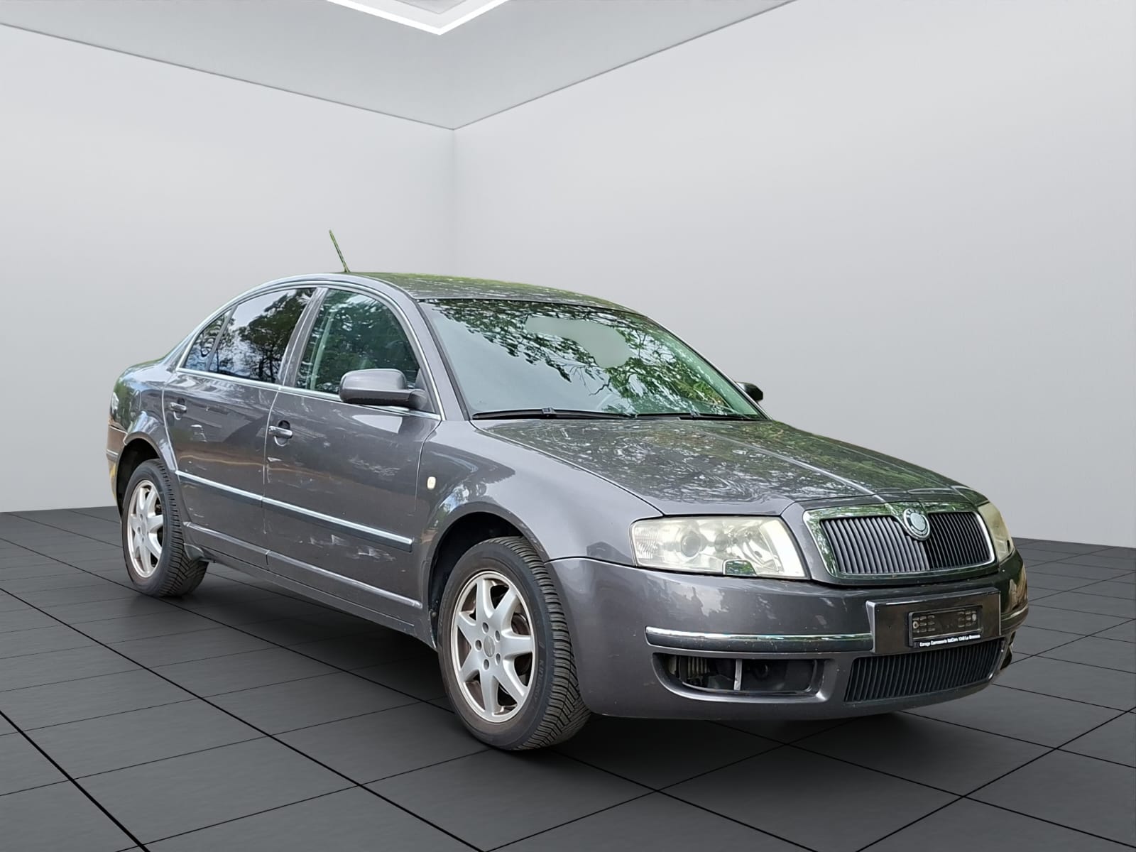 SKODA Superb 2.5 V6 TDi Elegance-image-2