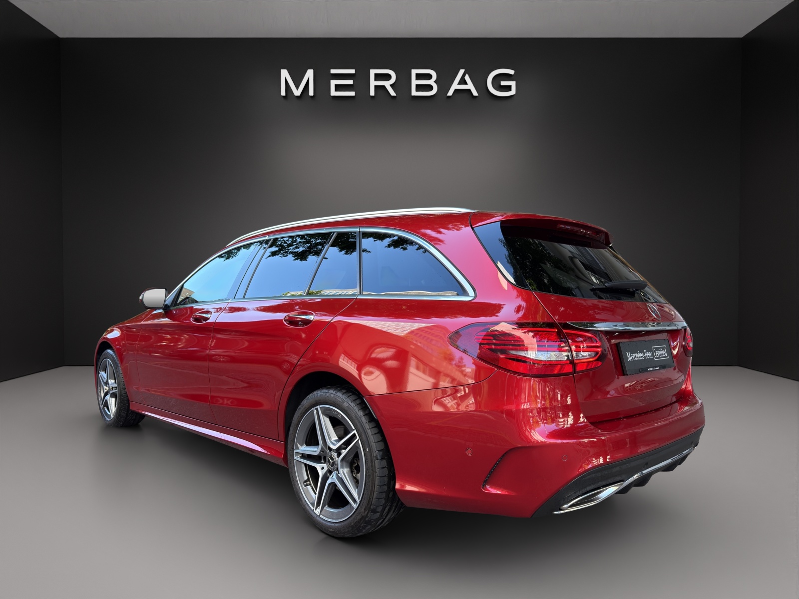 MERCEDES-BENZ C 400 AMG Line 4Matic 9G-Tronic-image-4
