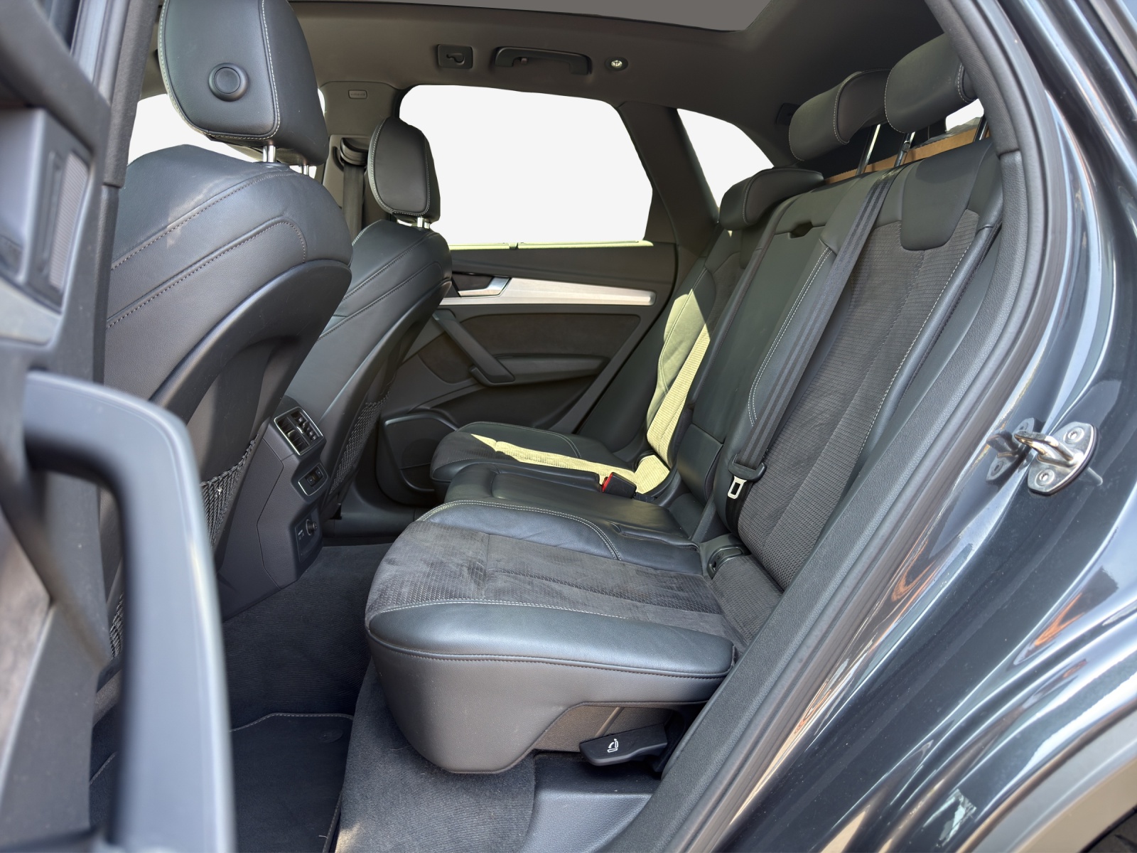 AUDI Q5 40 TDI sport quattro S-tronic-image-11