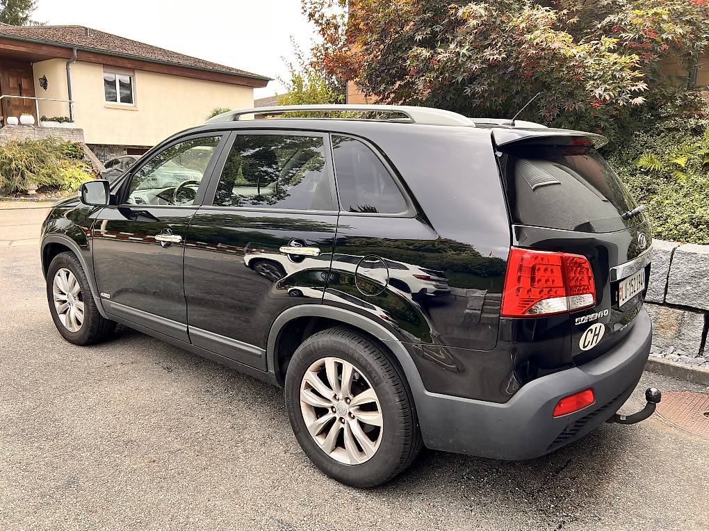 KIA SORENTO-image-3