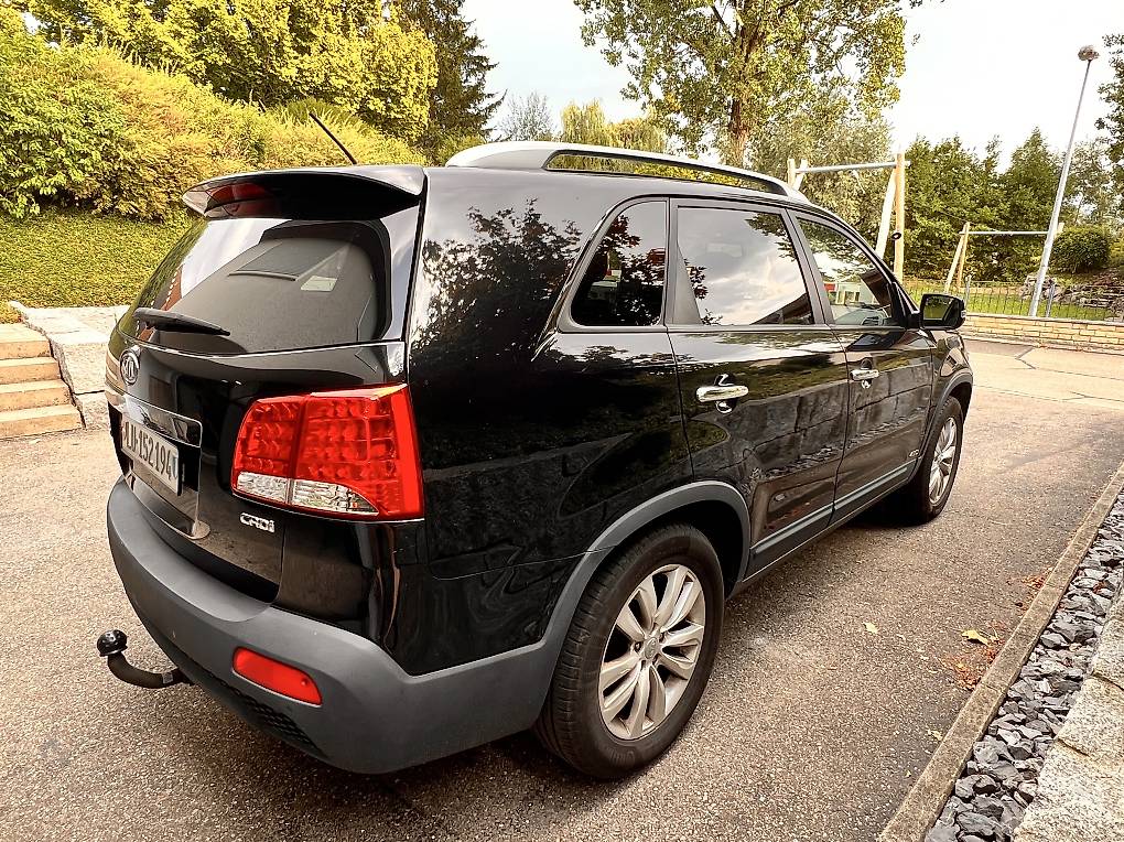 KIA SORENTO-image-2