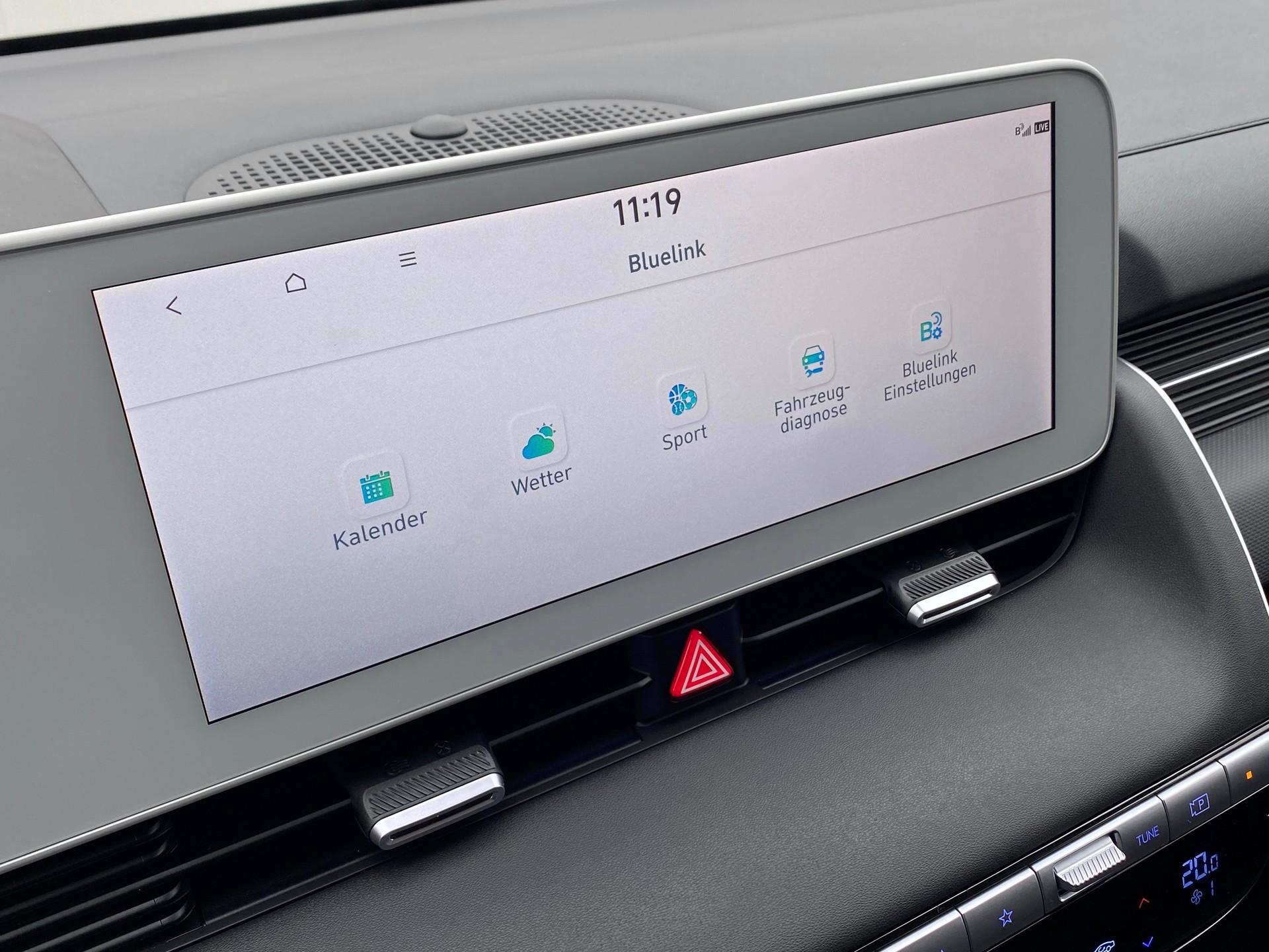 HYUNDAI Ioniq 5 *77kWh*Swiss*Amplia*2WD*-image-14