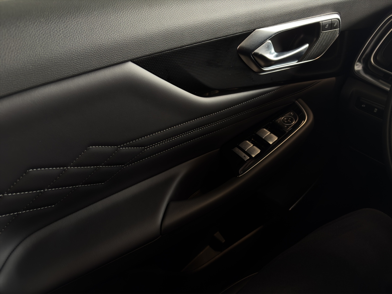 BAIC X7 1.5 Luxury-image-11