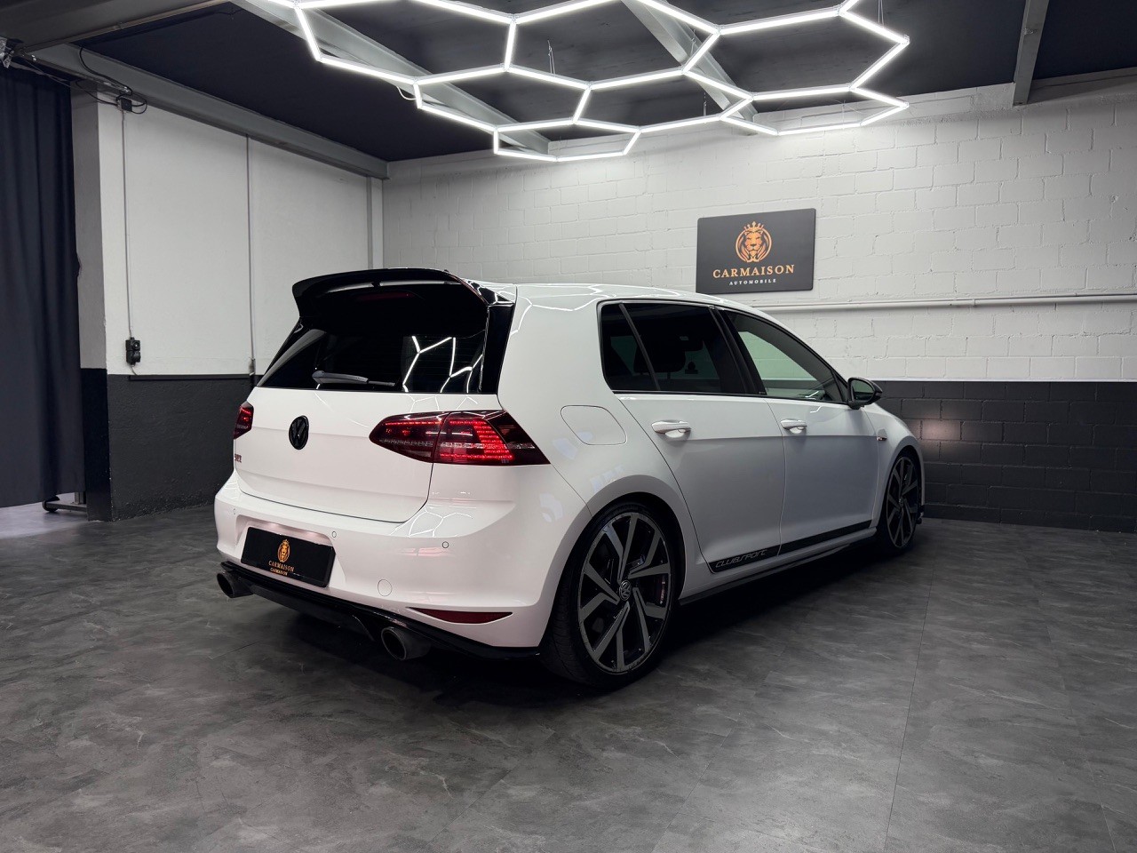 VW Golf 2.0 TSI GTI Clubsport DSG | CH-Auto | KW Tiefergelegt | Remus Auspuff | Rückfahrkamera | ACC-image-8