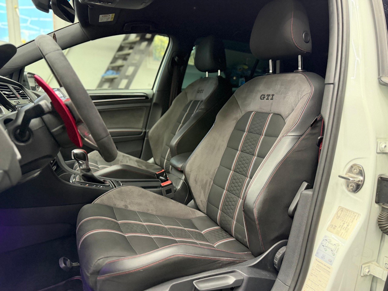 VW Golf 2.0 TSI GTI Clubsport DSG | CH-Auto | KW Tiefergelegt | Remus Auspuff | Rückfahrkamera | ACC-image-19