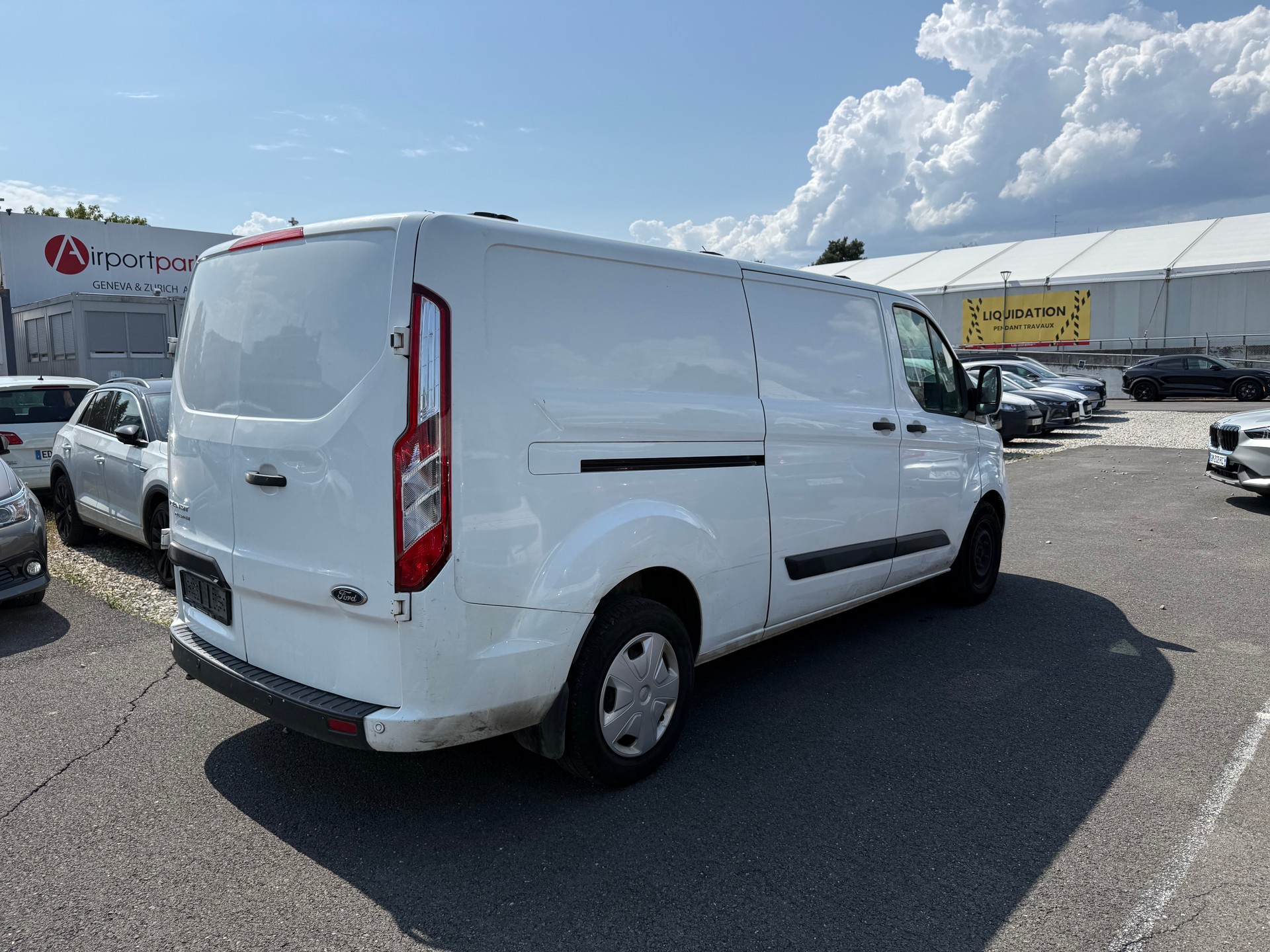 FORD Transit Custom Van 320 L2H1 Trend A-image-6