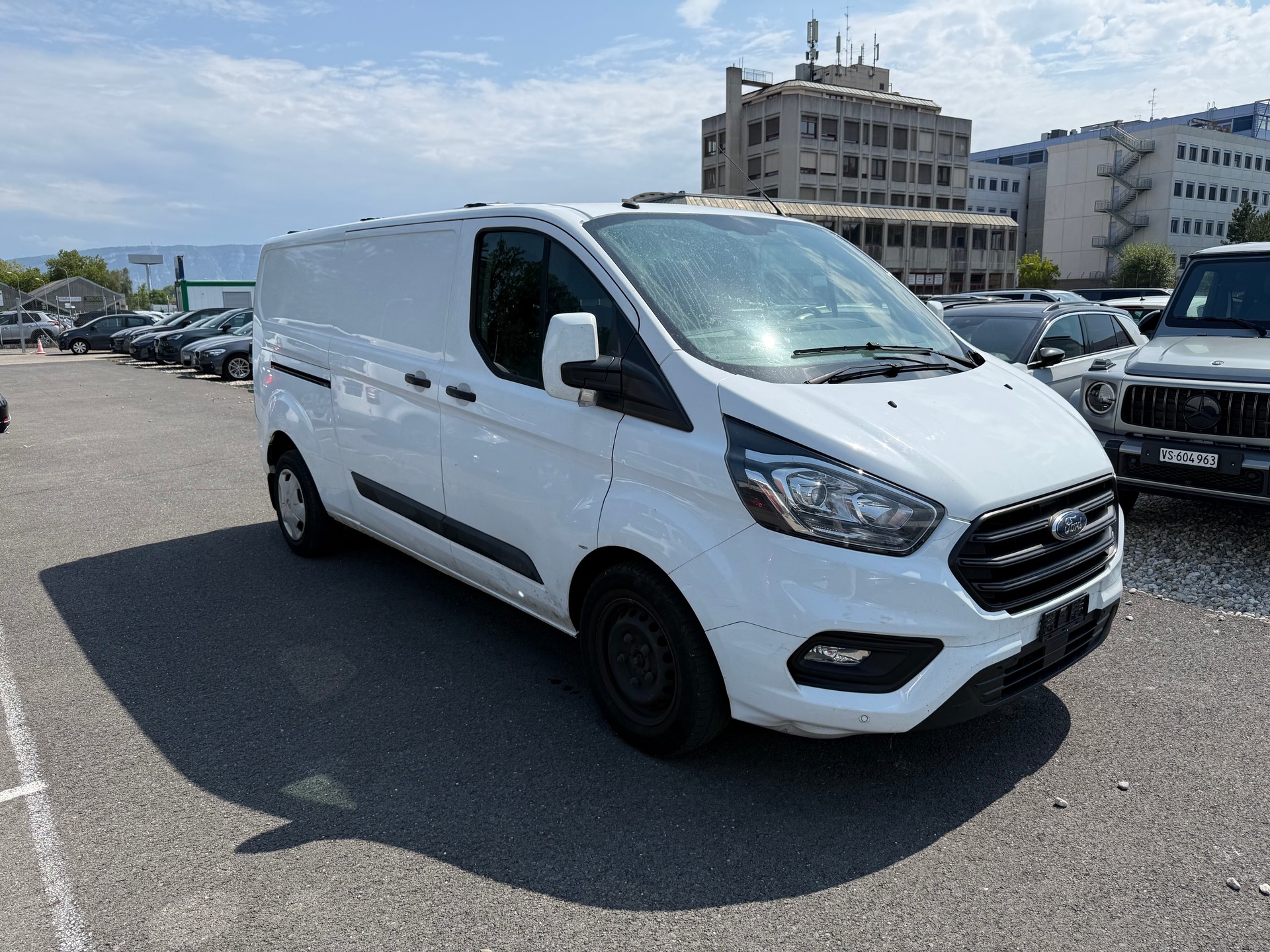 FORD Transit Custom Van 320 L2H1 Trend A-image-2