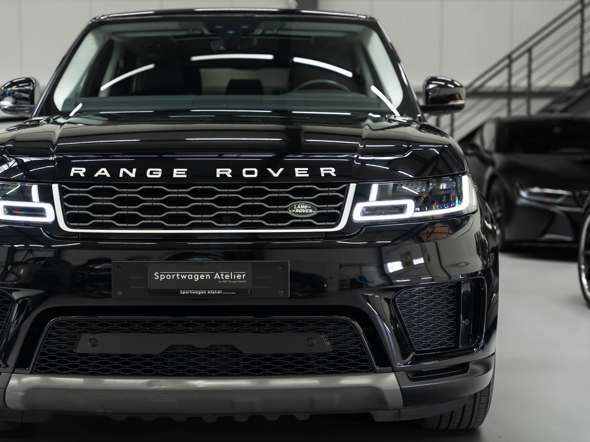 LAND ROVER Range Rover Sport 3.0 TDV6 SE Automatic-image-14