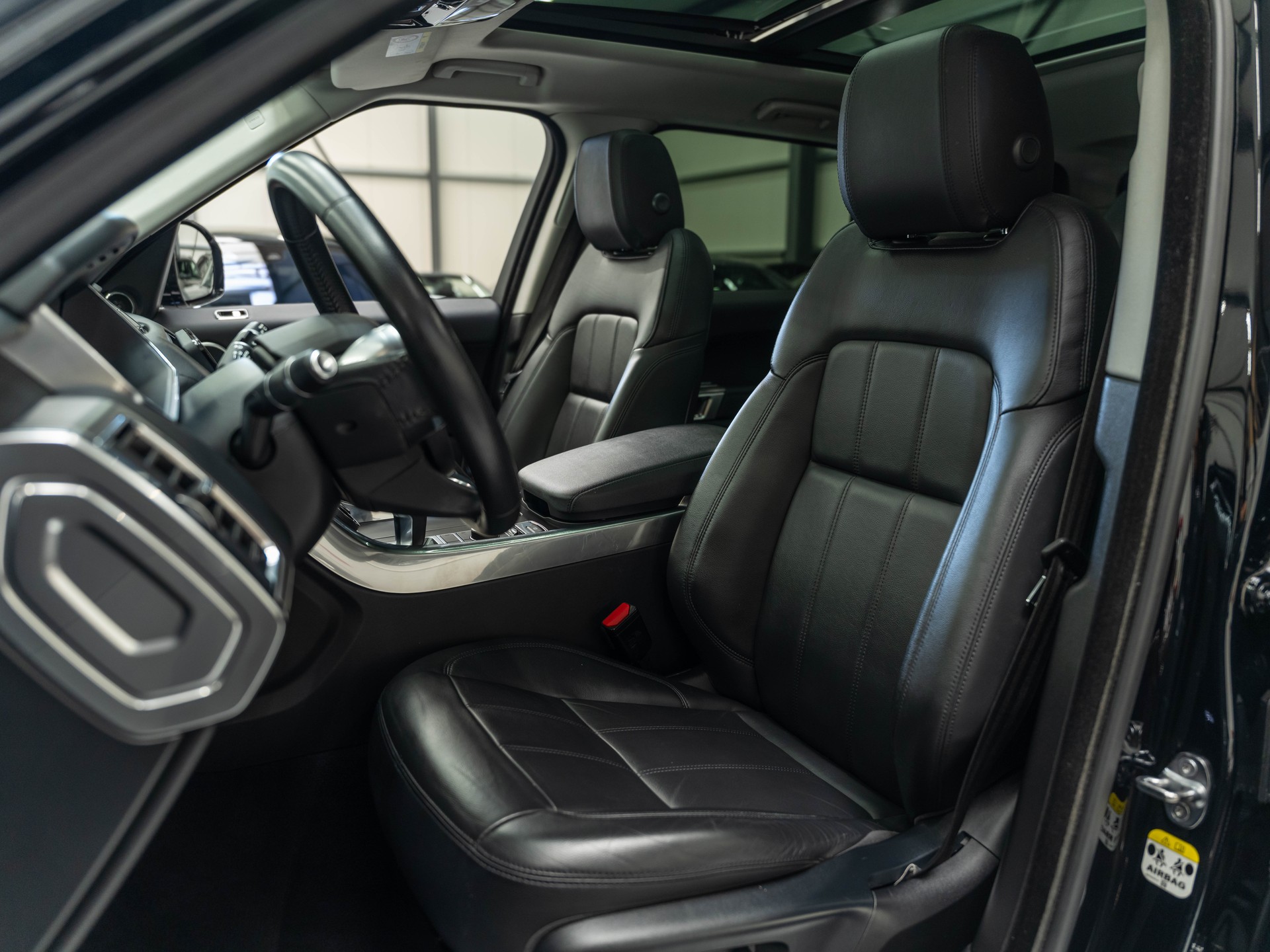 LAND ROVER Range Rover Sport 3.0 TDV6 SE Automatic-image-9