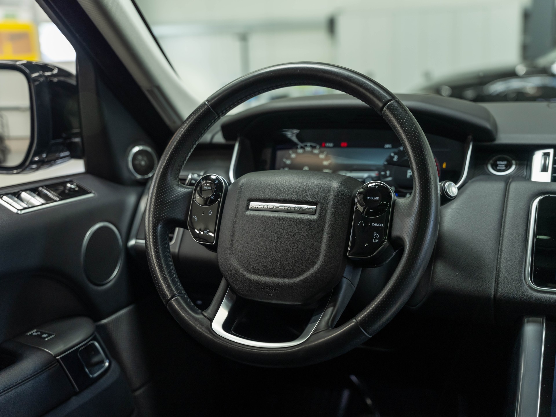 LAND ROVER Range Rover Sport 3.0 TDV6 SE Automatic-image-19