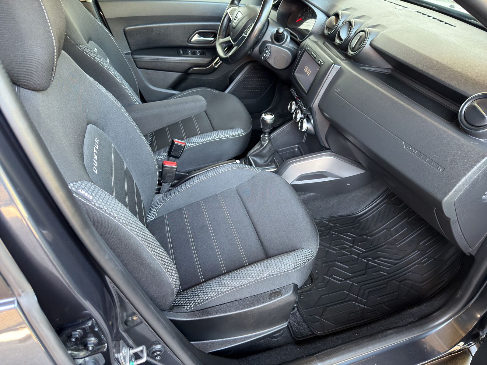 DACIA Duster TCe 125 Prestige 4x4-image-11