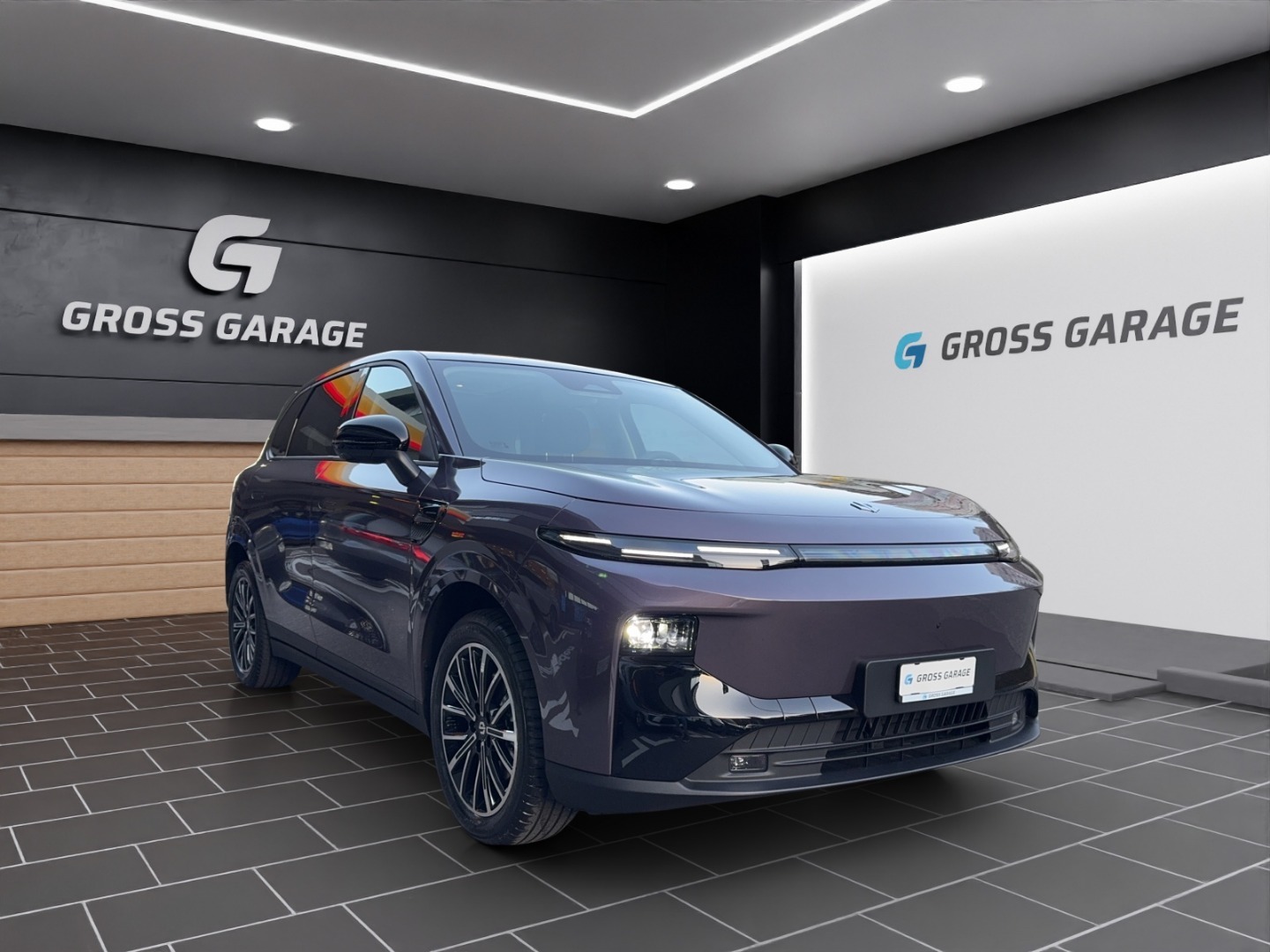 LEAPMOTOR B10 1.5 Hybrid EV-image-0