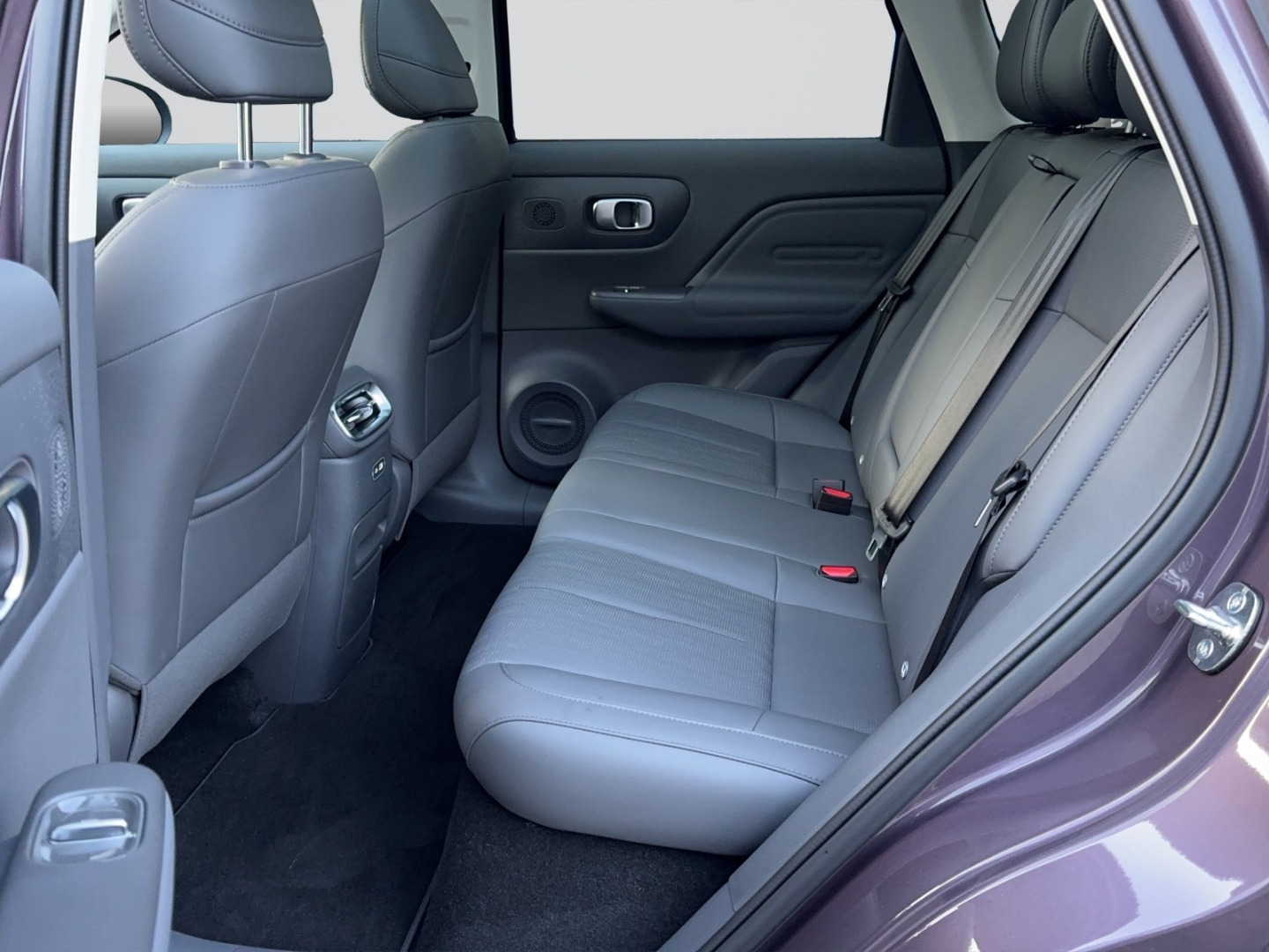 LEAPMOTOR B10 1.5 Hybrid EV-image-7