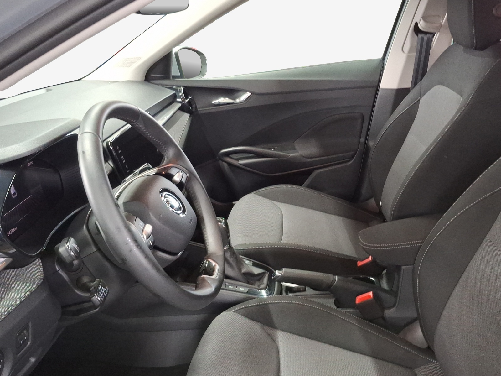 SKODA Fabia 1.0 TSI Dynamic DSG-image-7