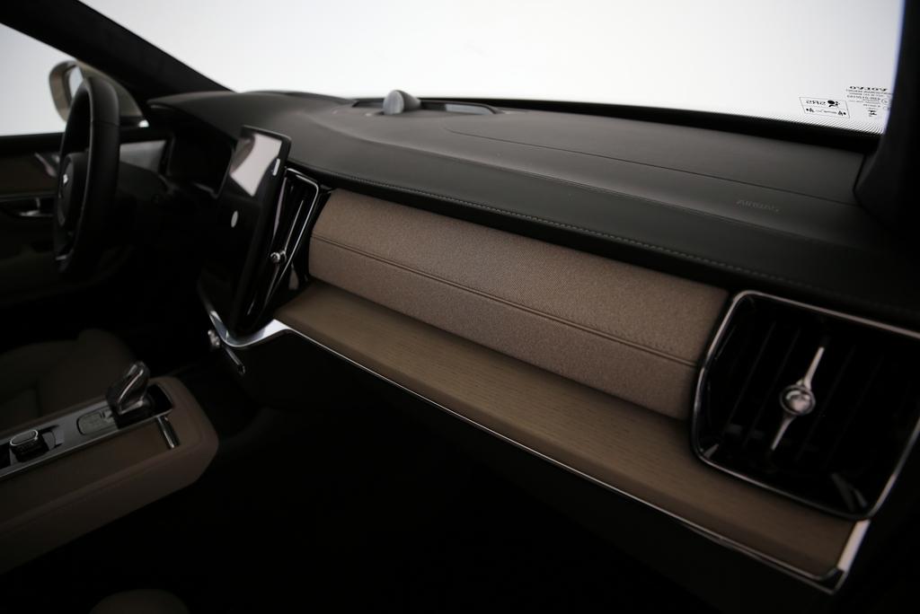 VOLVO XC90 2.0 T8 TE Ultra Bright eAWD-image-15