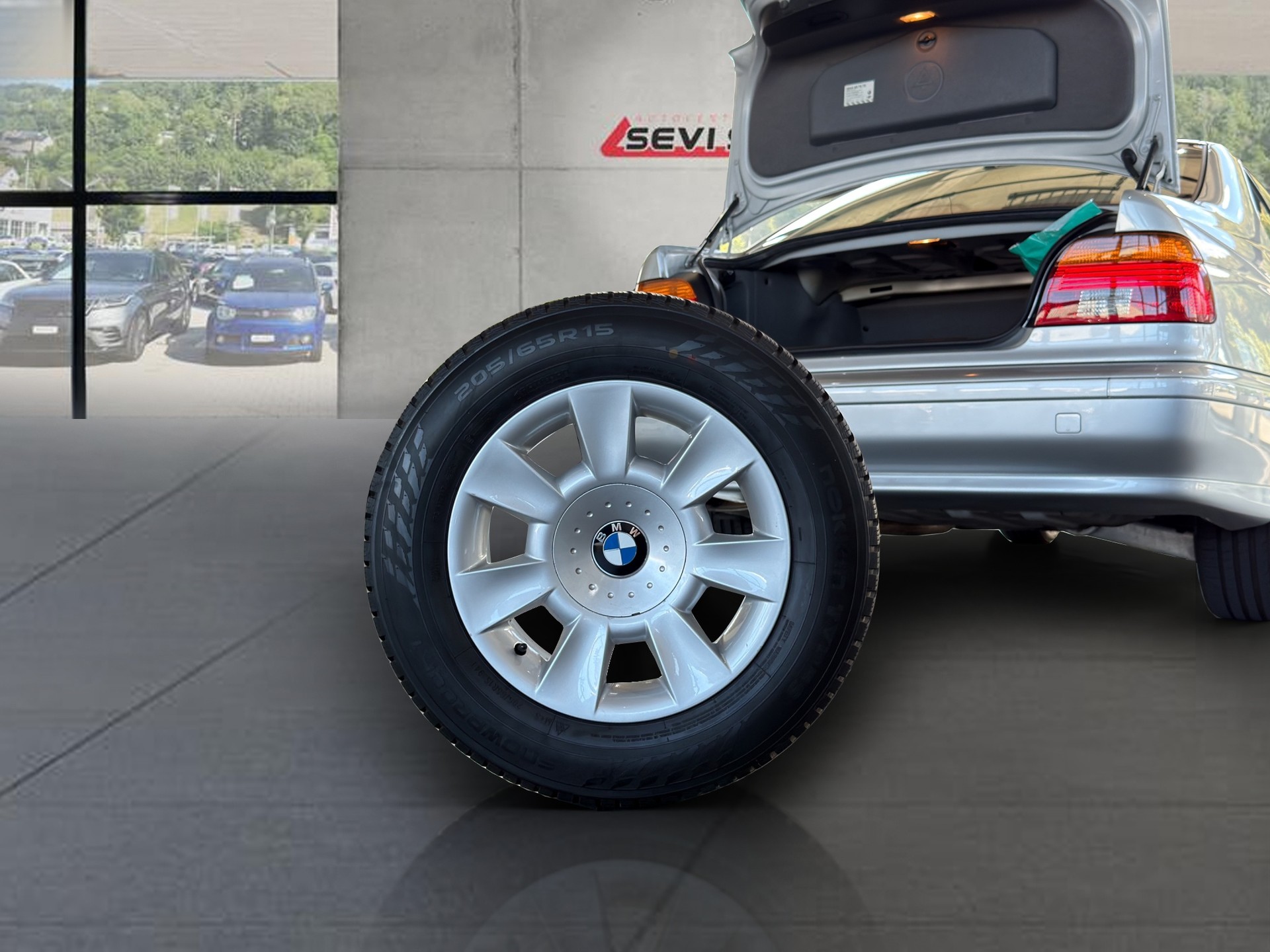BMW 520i Advantage*TOP Gepflegt*CH-Fahrzeug,ab MFK*-image-19