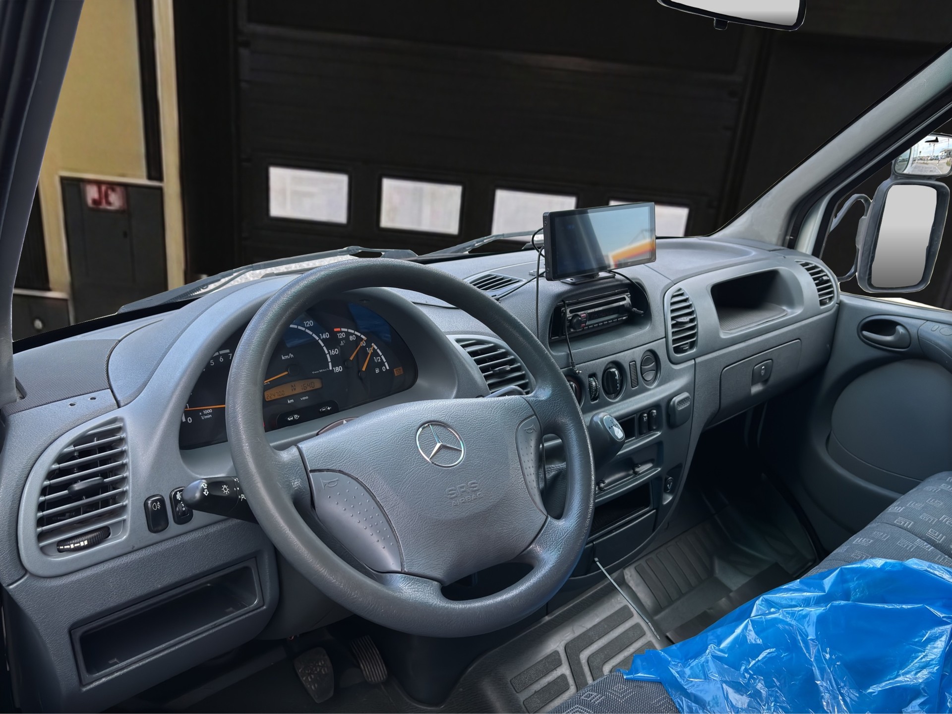 MERCEDES-BENZ Sprinter 313 CDI-image-8