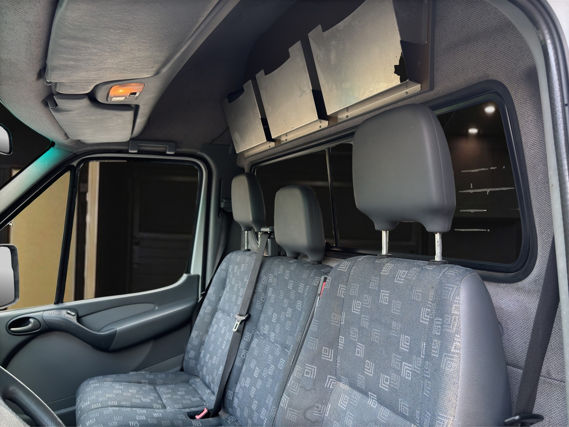 MERCEDES-BENZ Sprinter 313 CDI-image-9