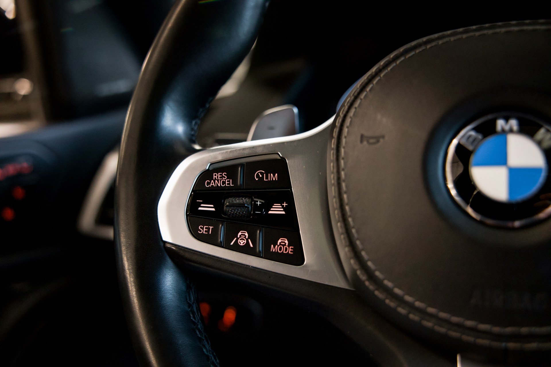 BMW X7 xDrive M50i Steptronic *CH-FHZ*-image-35