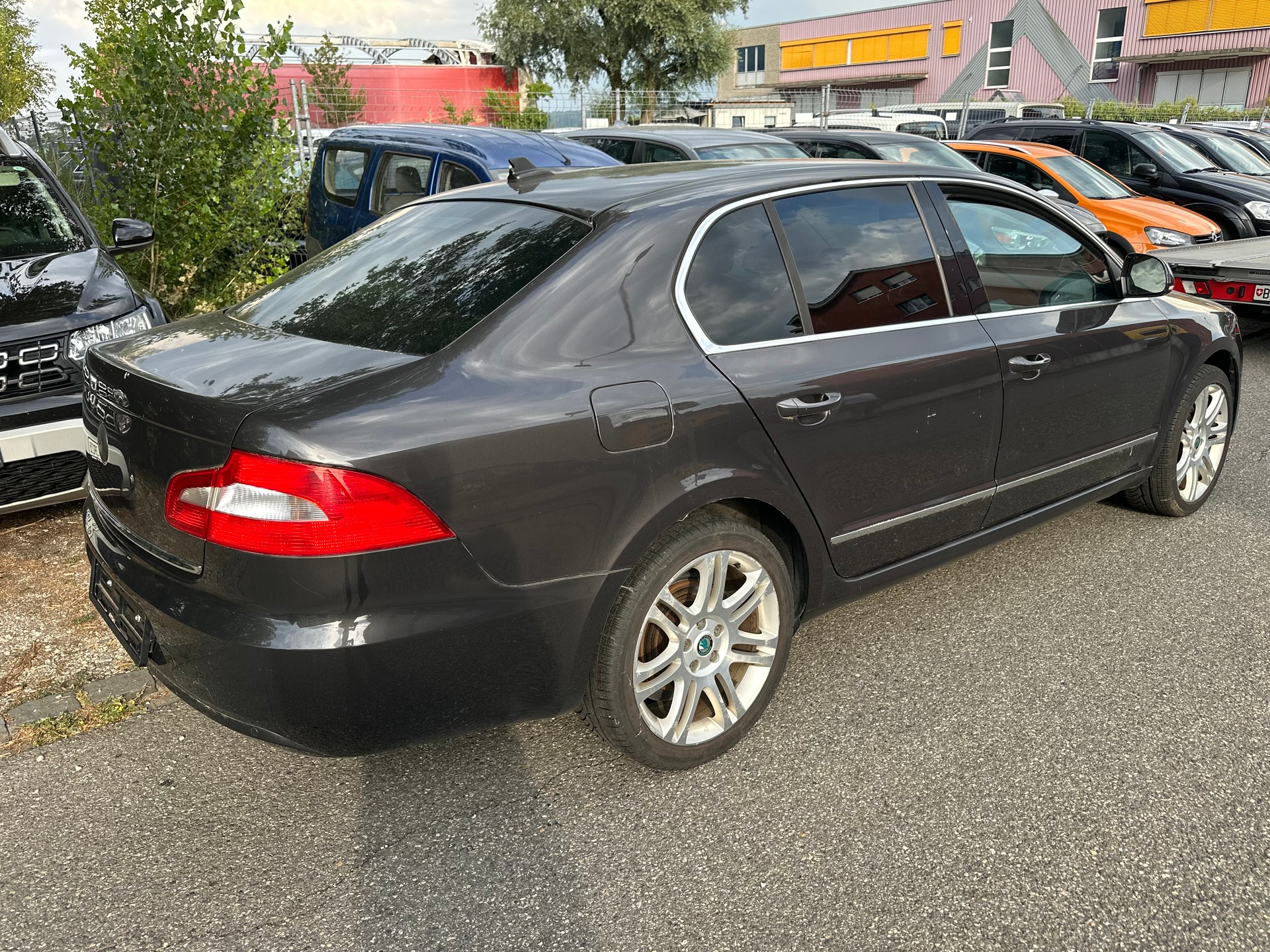 SKODA Superb 1.8 TSI Elegance DSG-image-3