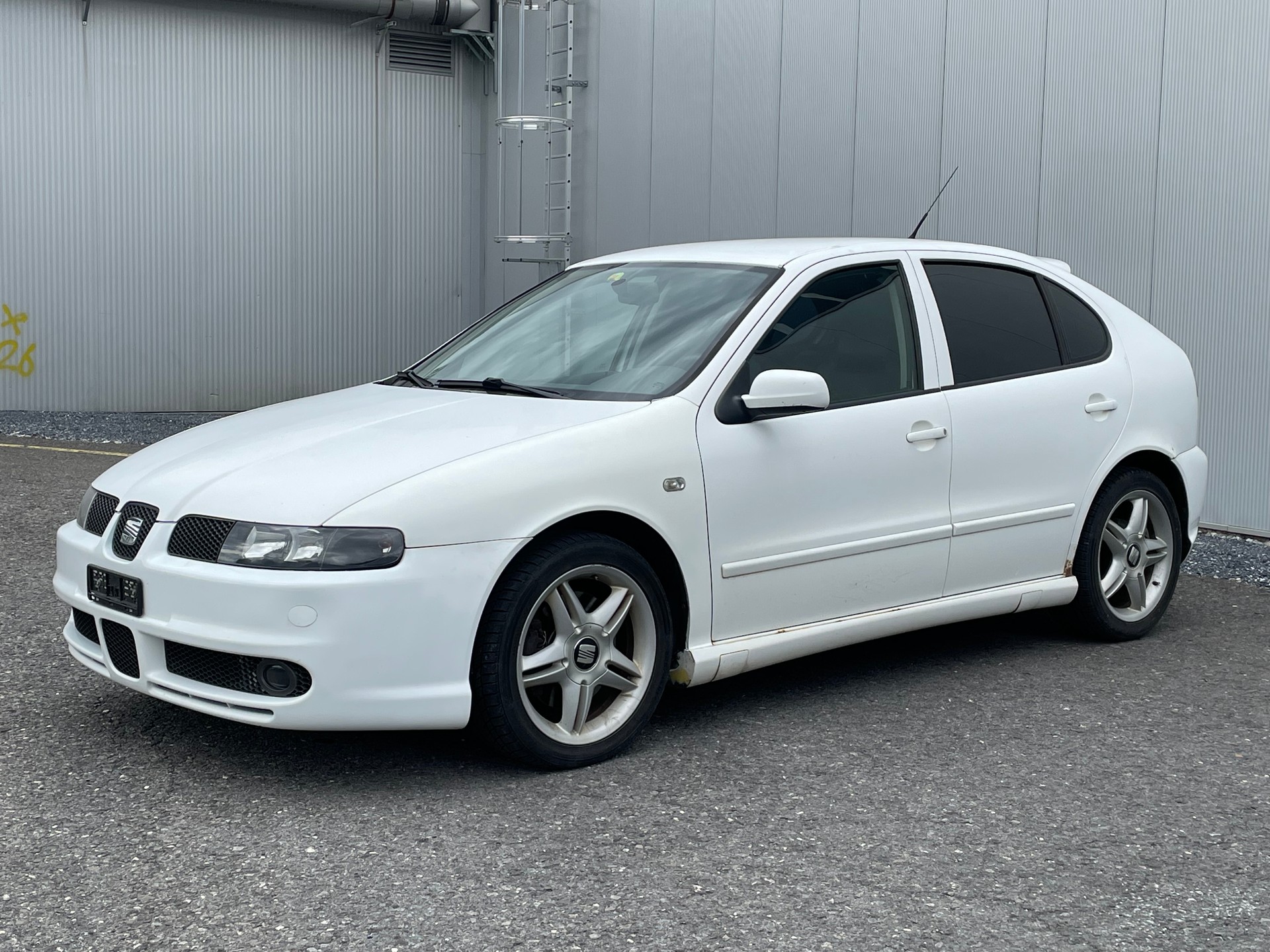 SEAT Leon 2.8 Cupra 4-image-2
