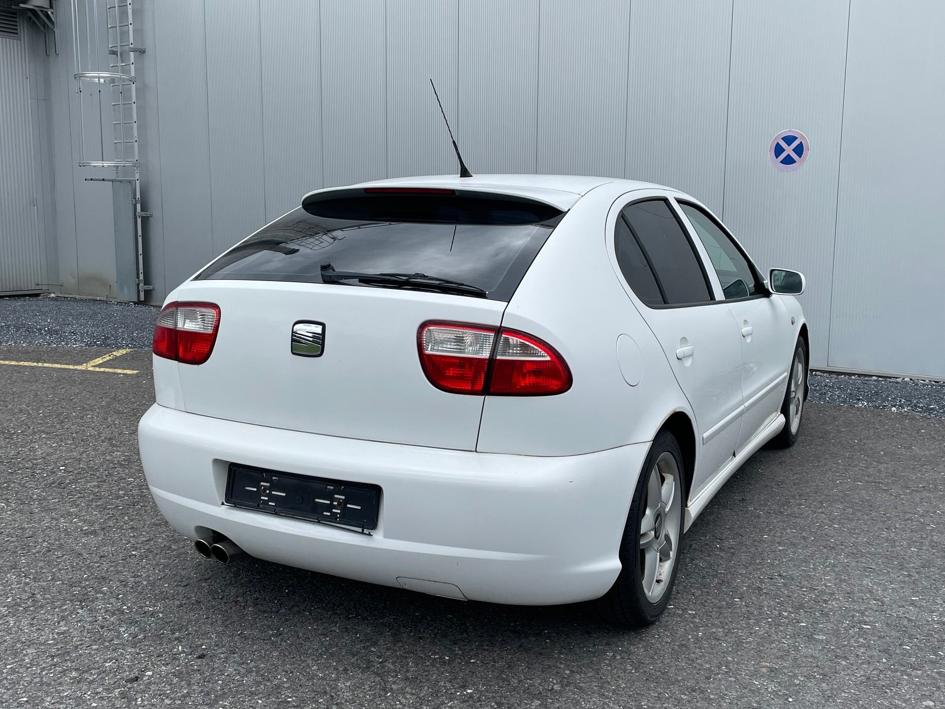 SEAT Leon 2.8 Cupra 4-image-6