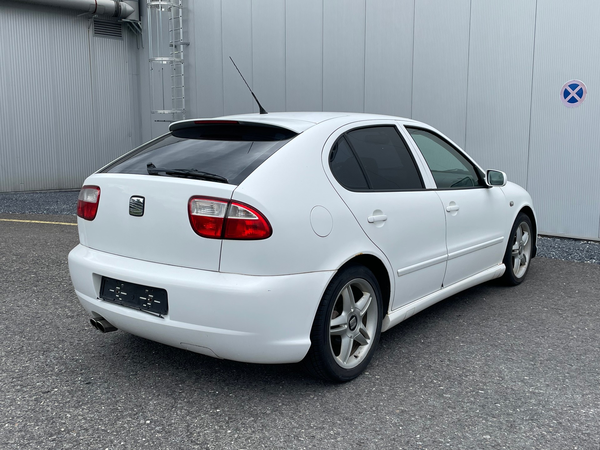 SEAT Leon 2.8 Cupra 4-image-7