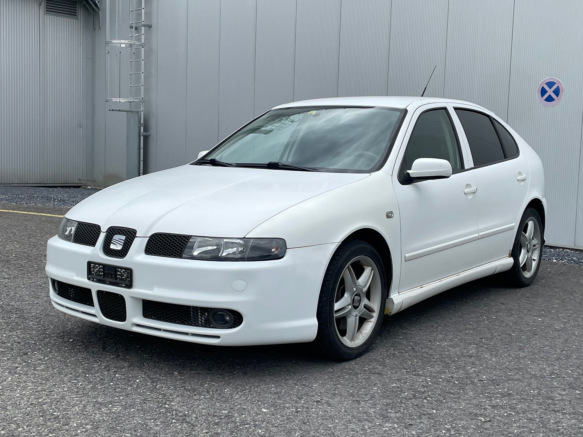 SEAT Leon 2.8 Cupra 4-image-1