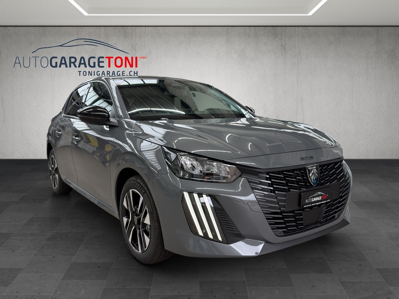 PEUGEOT 208 1.2 MHEV 110 Allure Premium-image-2