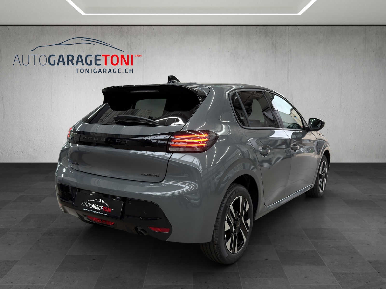 PEUGEOT 208 1.2 MHEV 110 Allure Premium-image-6