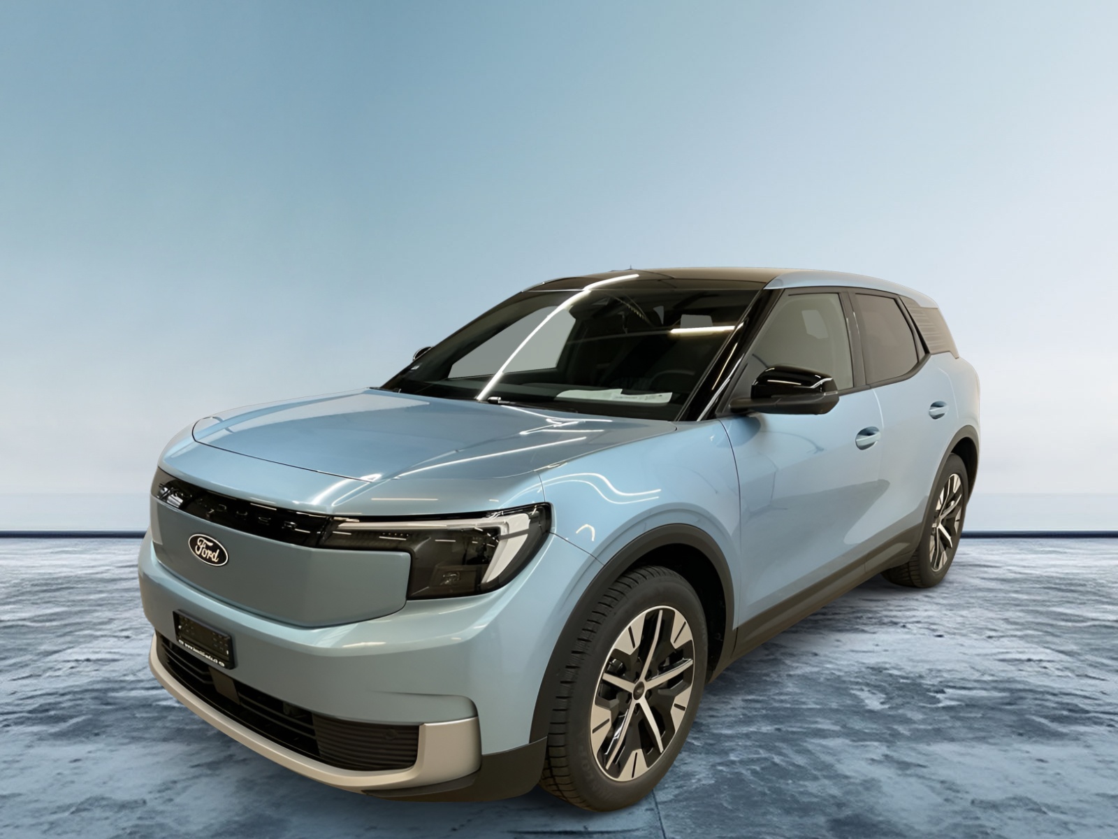 FORD Explorer Elektro 77kWh Extended Range Premium mit Anhängerkupplung, Wärmepumpe & Panoramadach-image-0