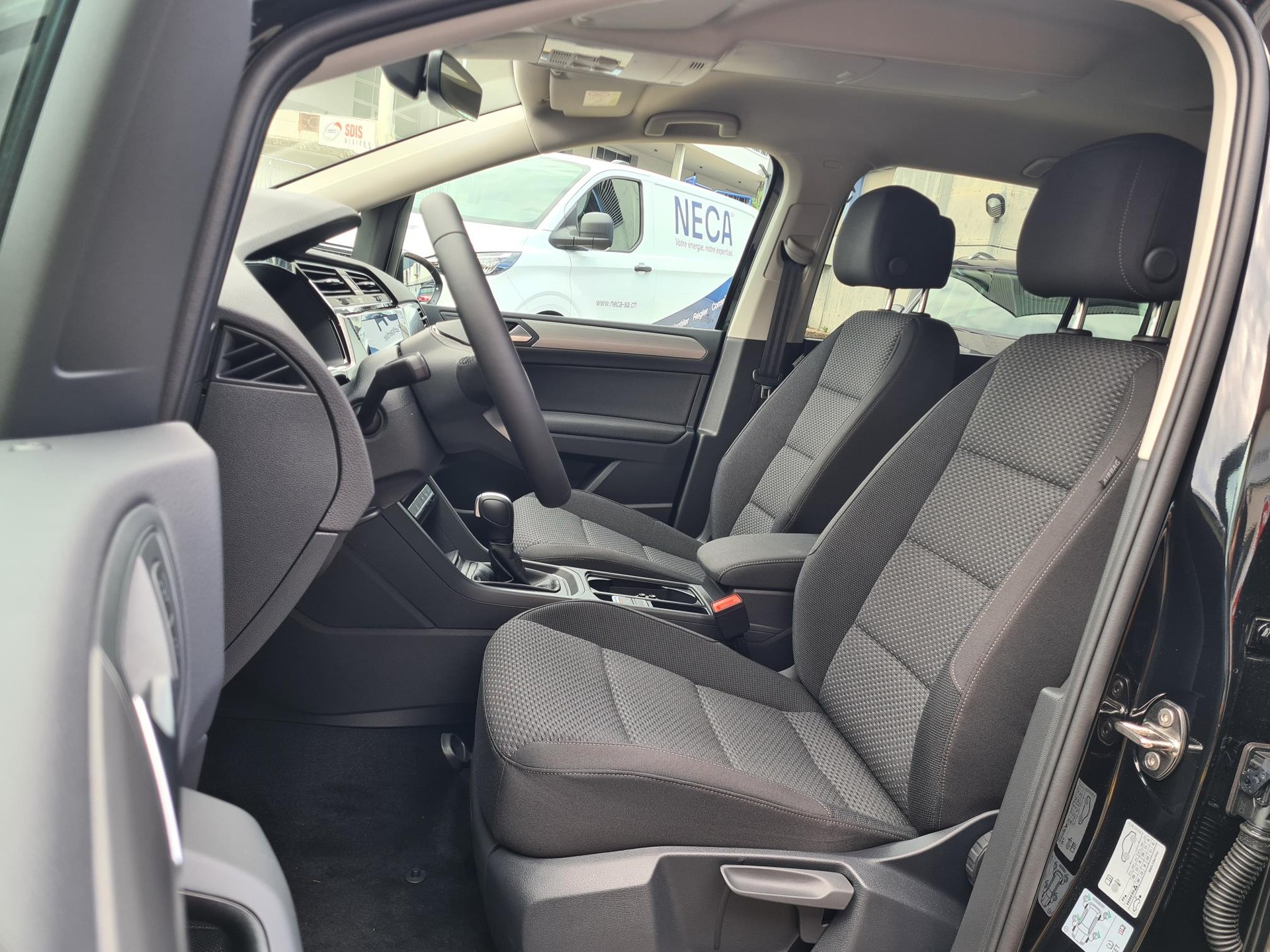 VW Touran 1.5 TSI EVO Comfortline DSG - 7 places-image-7