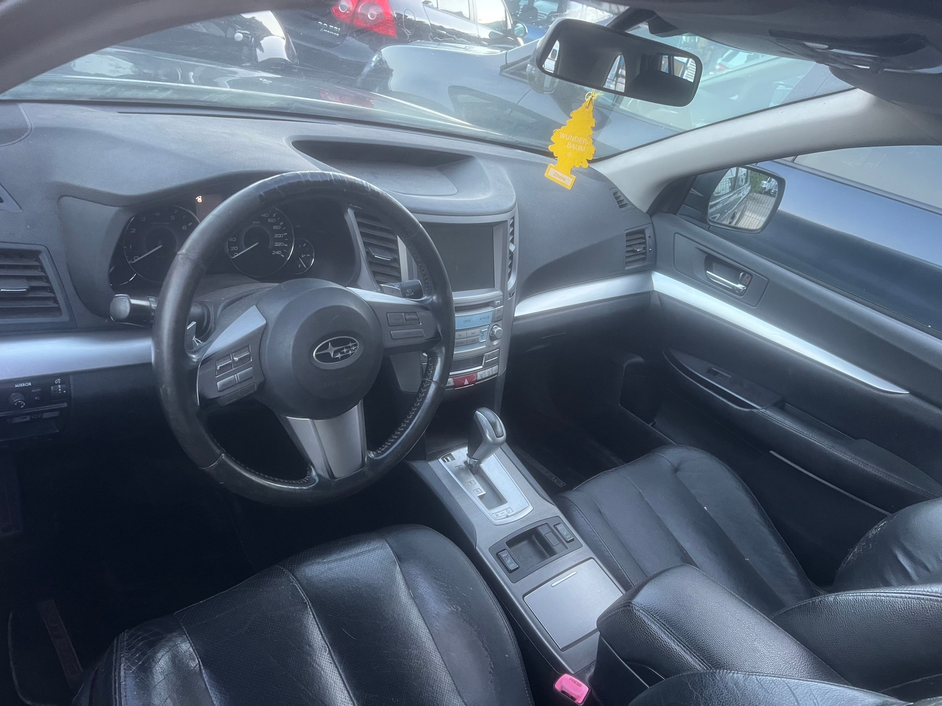 SUBARU Outback 2.5i Swiss AWD Lineartronic-image-3
