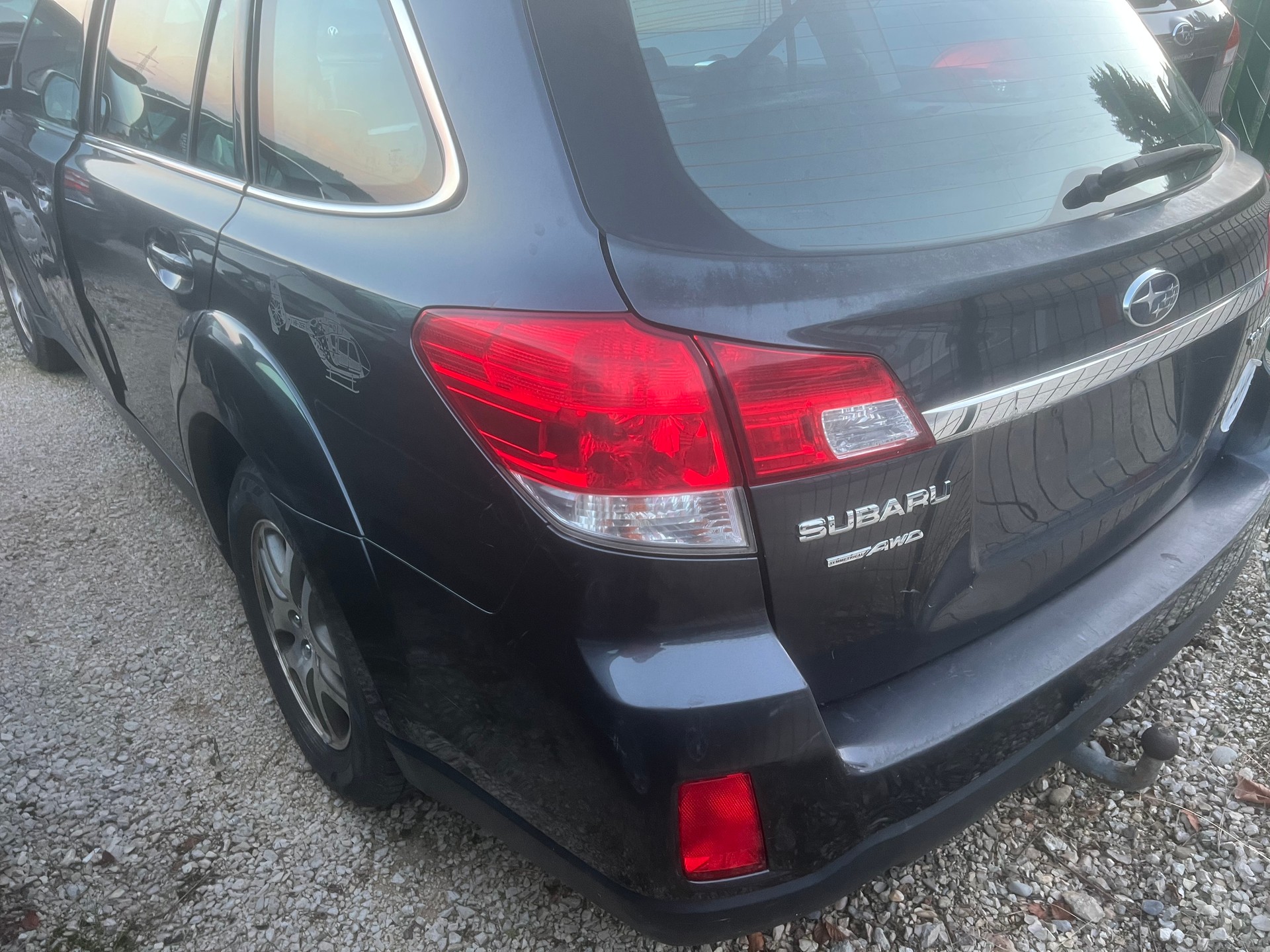 SUBARU Outback 2.5i Swiss AWD Lineartronic-image-4