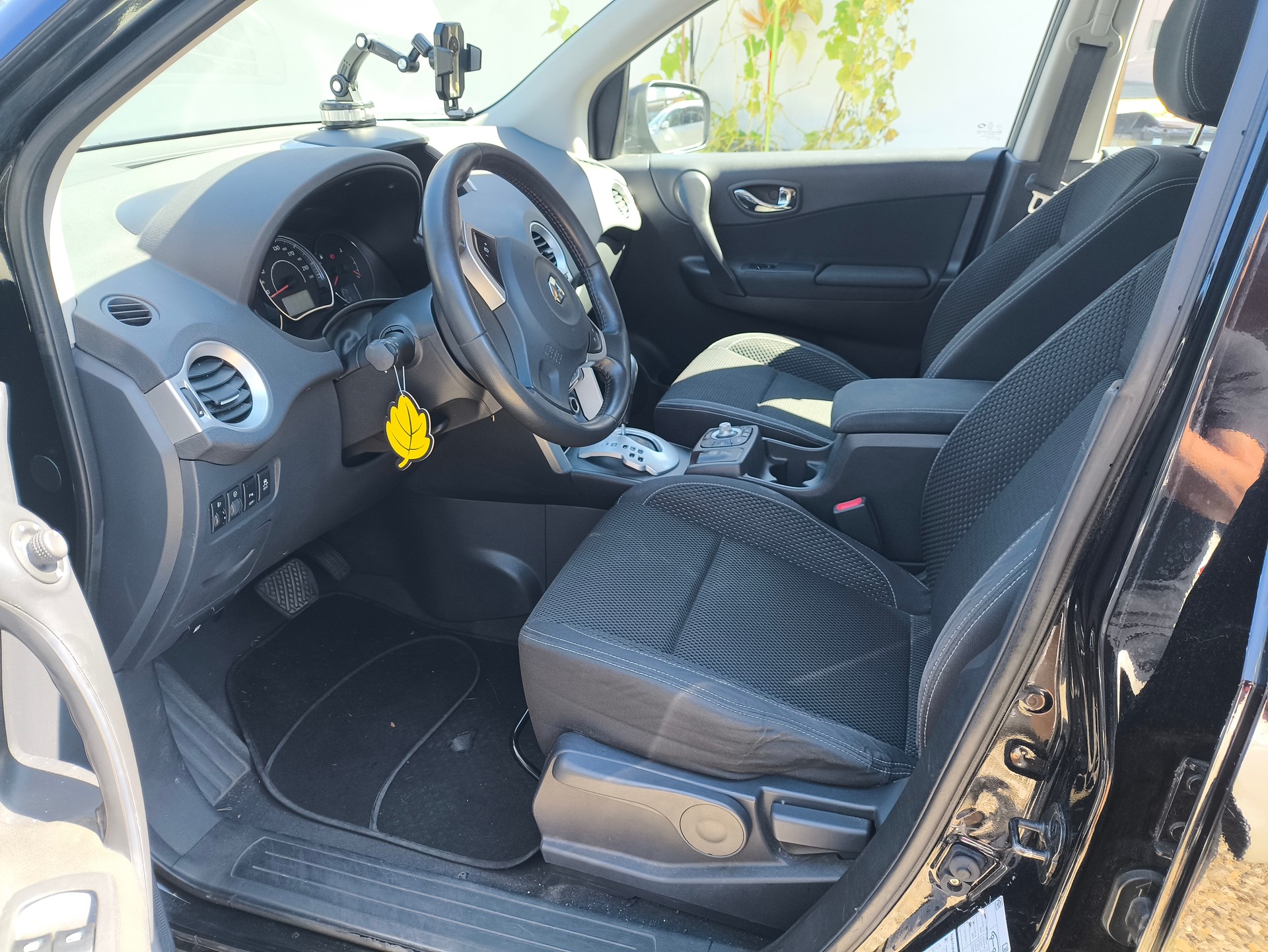 RENAULT Koleos 2.0 dCi Exception 4x4 Automatic-image-10