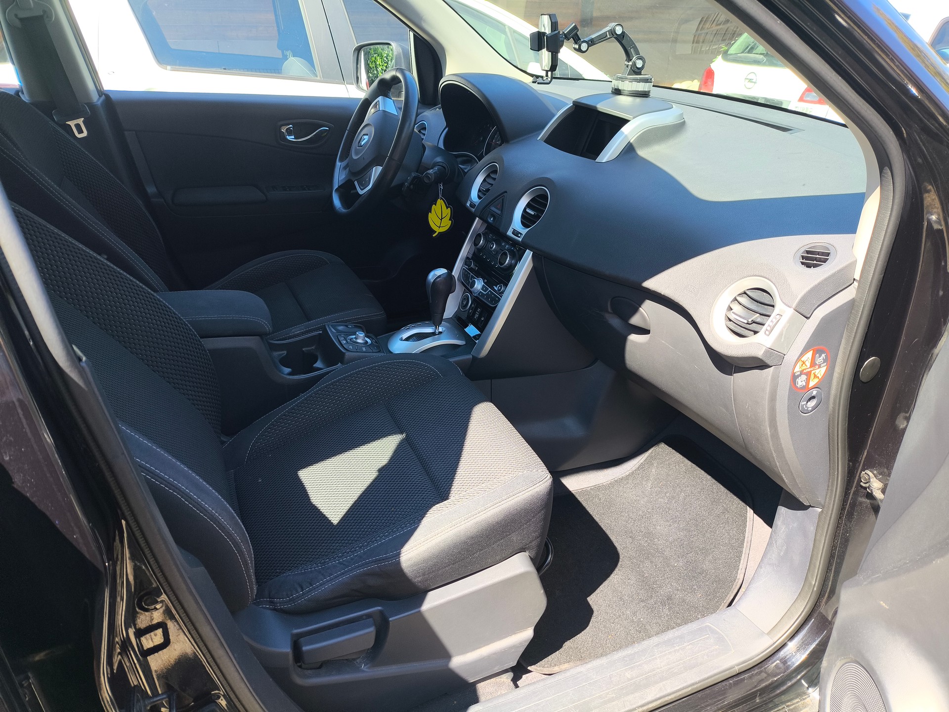 RENAULT Koleos 2.0 dCi Exception 4x4 Automatic-image-9