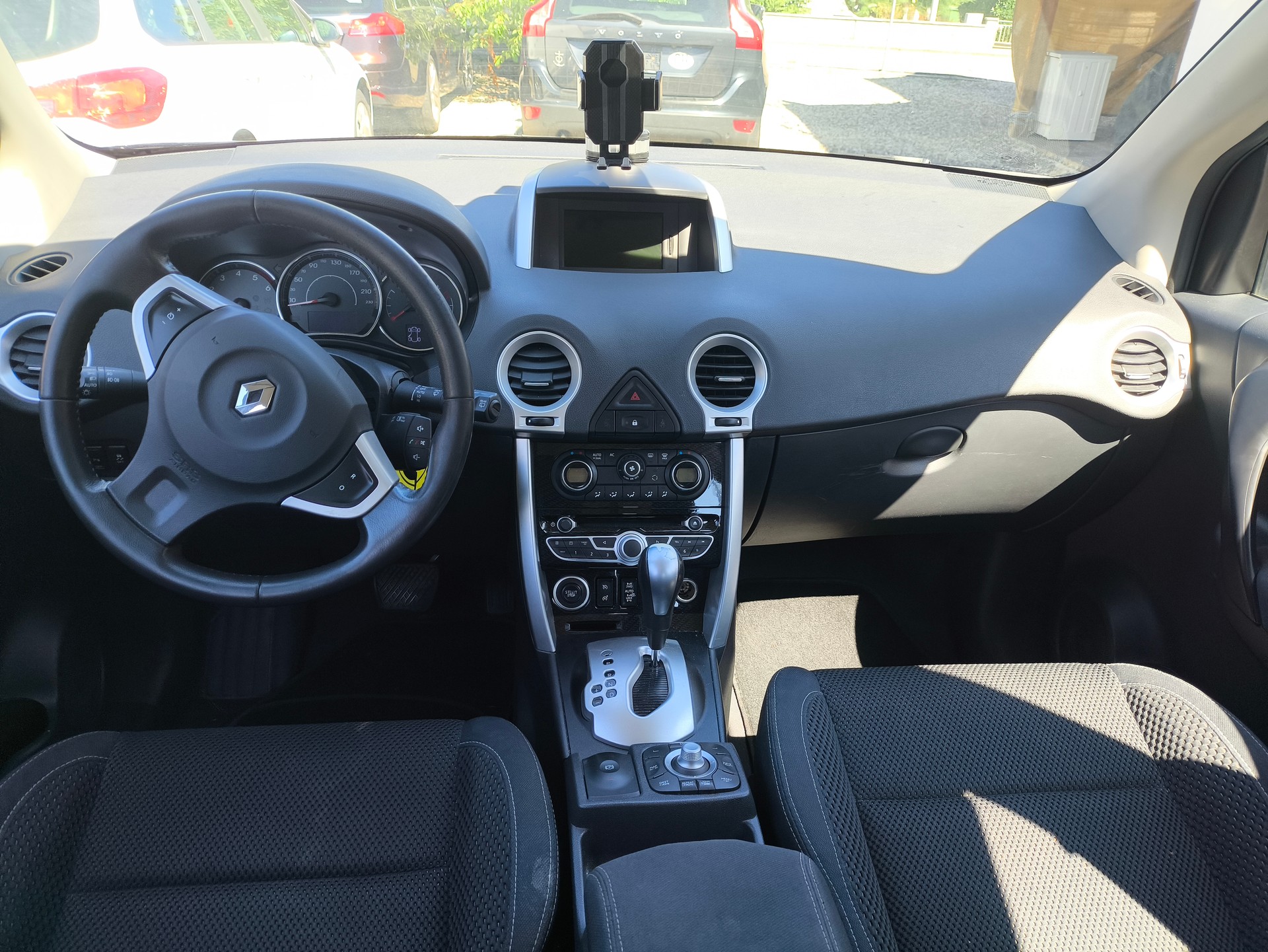 RENAULT Koleos 2.0 dCi Exception 4x4 Automatic-image-11