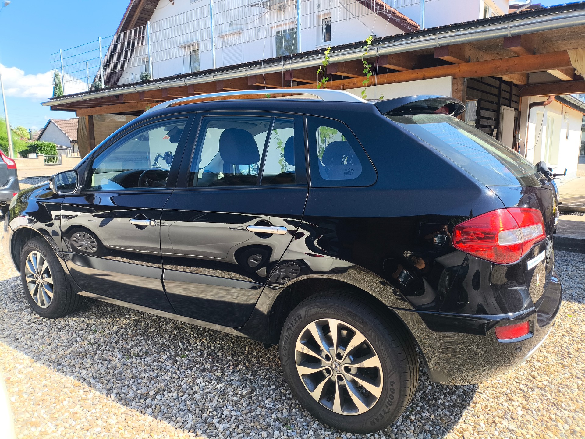 RENAULT Koleos 2.0 dCi Exception 4x4 Automatic-image-7