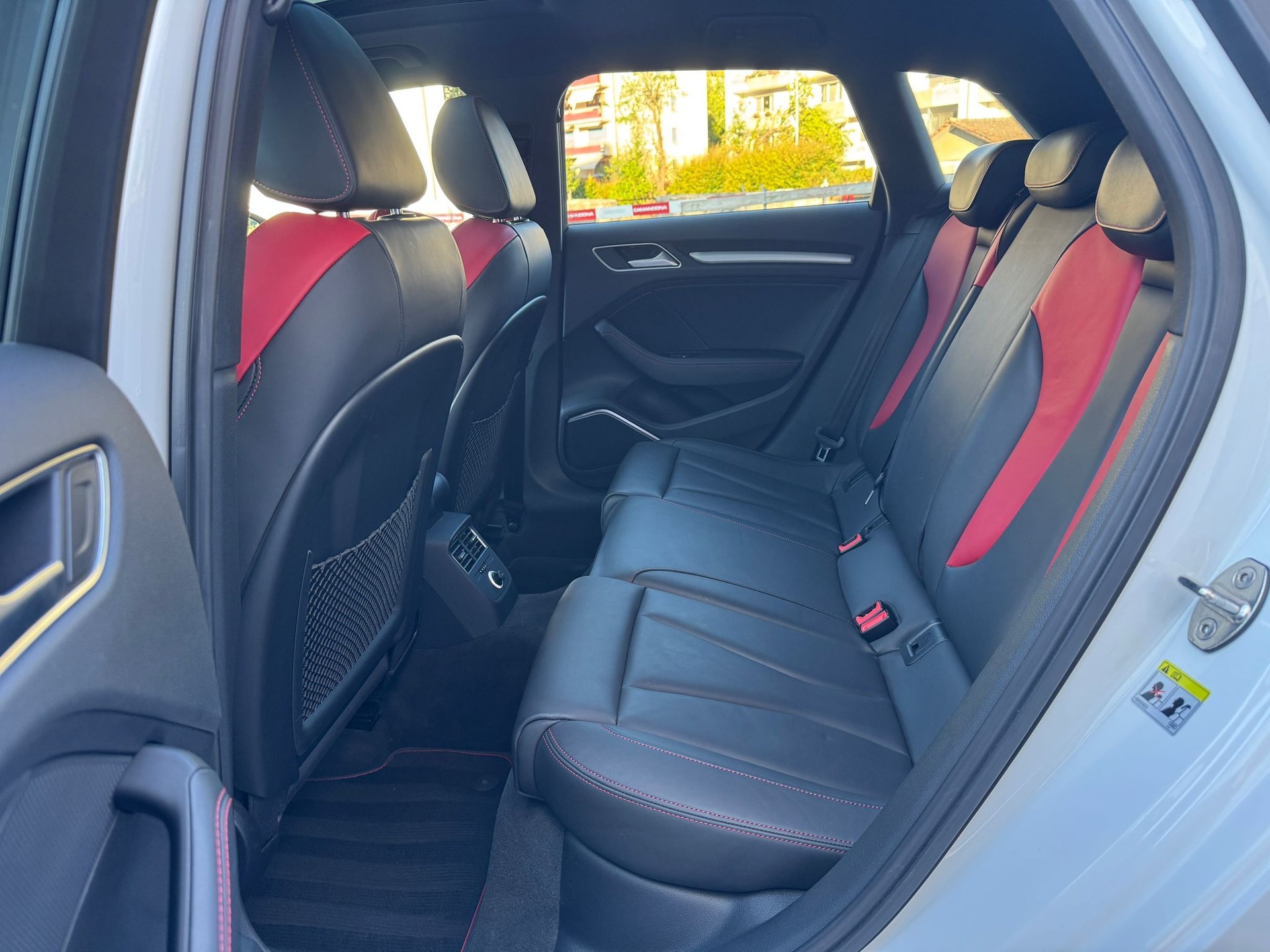 AUDI 2.0 T FSI quattro S-Tronic-image-16