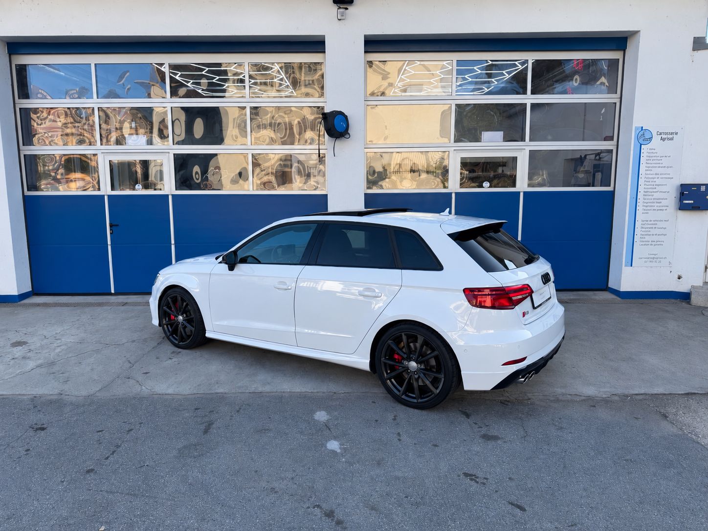 AUDI 2.0 T FSI quattro S-Tronic-image-4