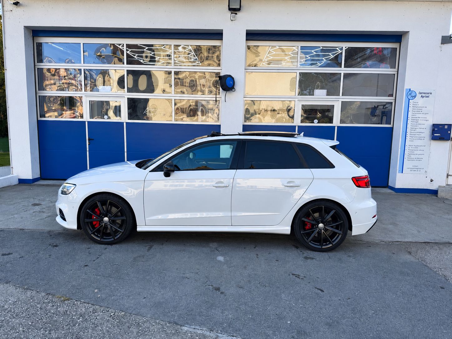 AUDI 2.0 T FSI quattro S-Tronic-image-5
