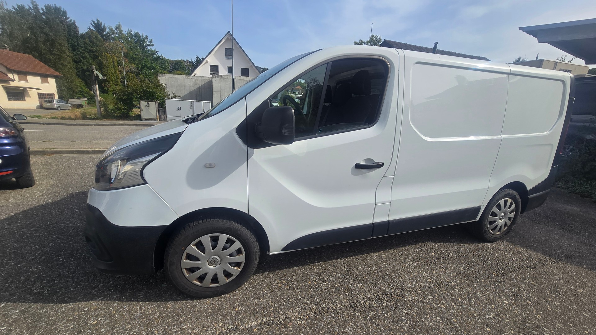 RENAULT Trafic 1.6 dCi 120 2.9t Business L1H1-image-2